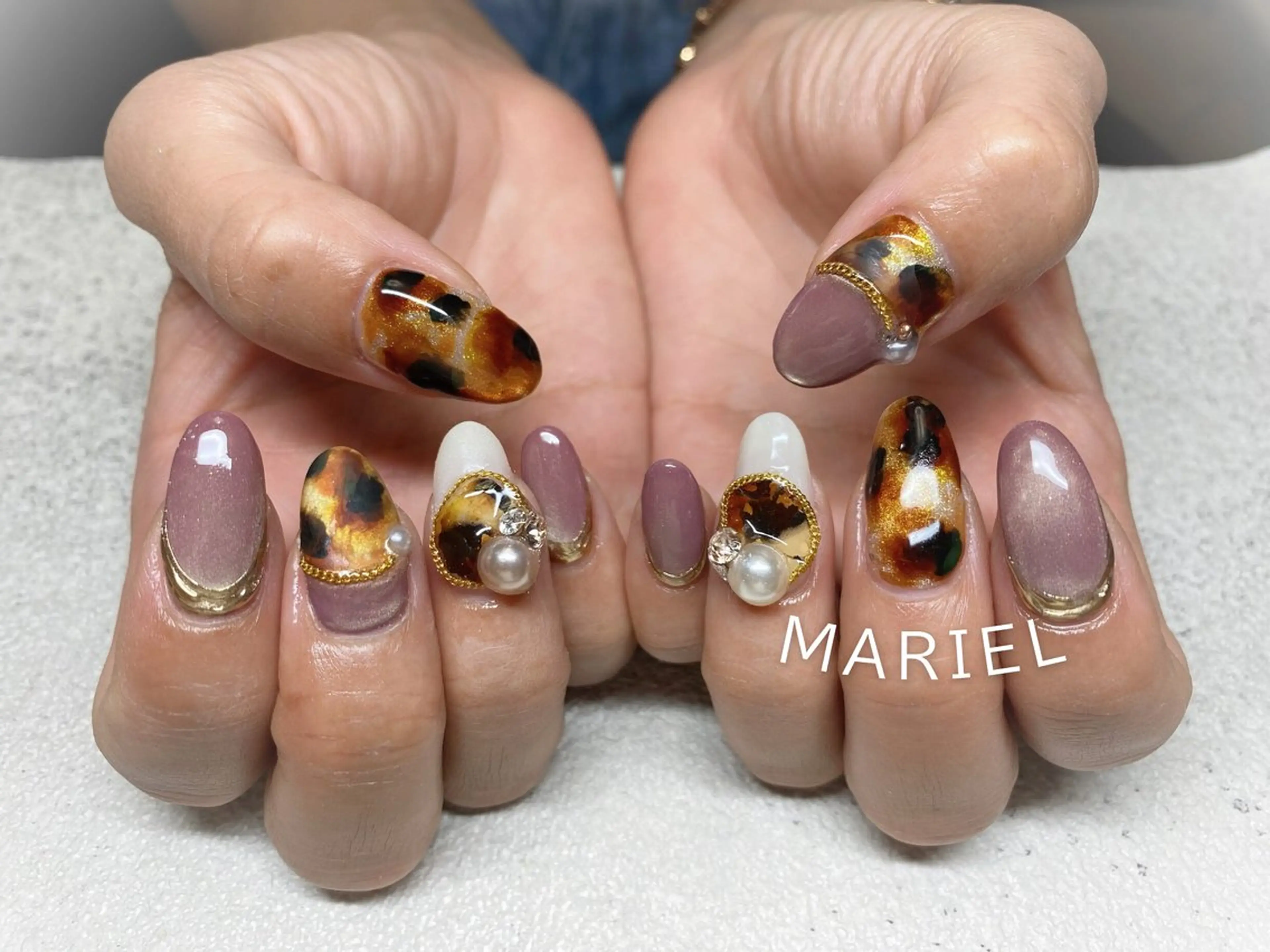 ネイル アニマル柄 べっ甲ネイル マグネットネイル ハンドネイル ネイルサロンMARIEL所属・nailist marieのネイルデザイン