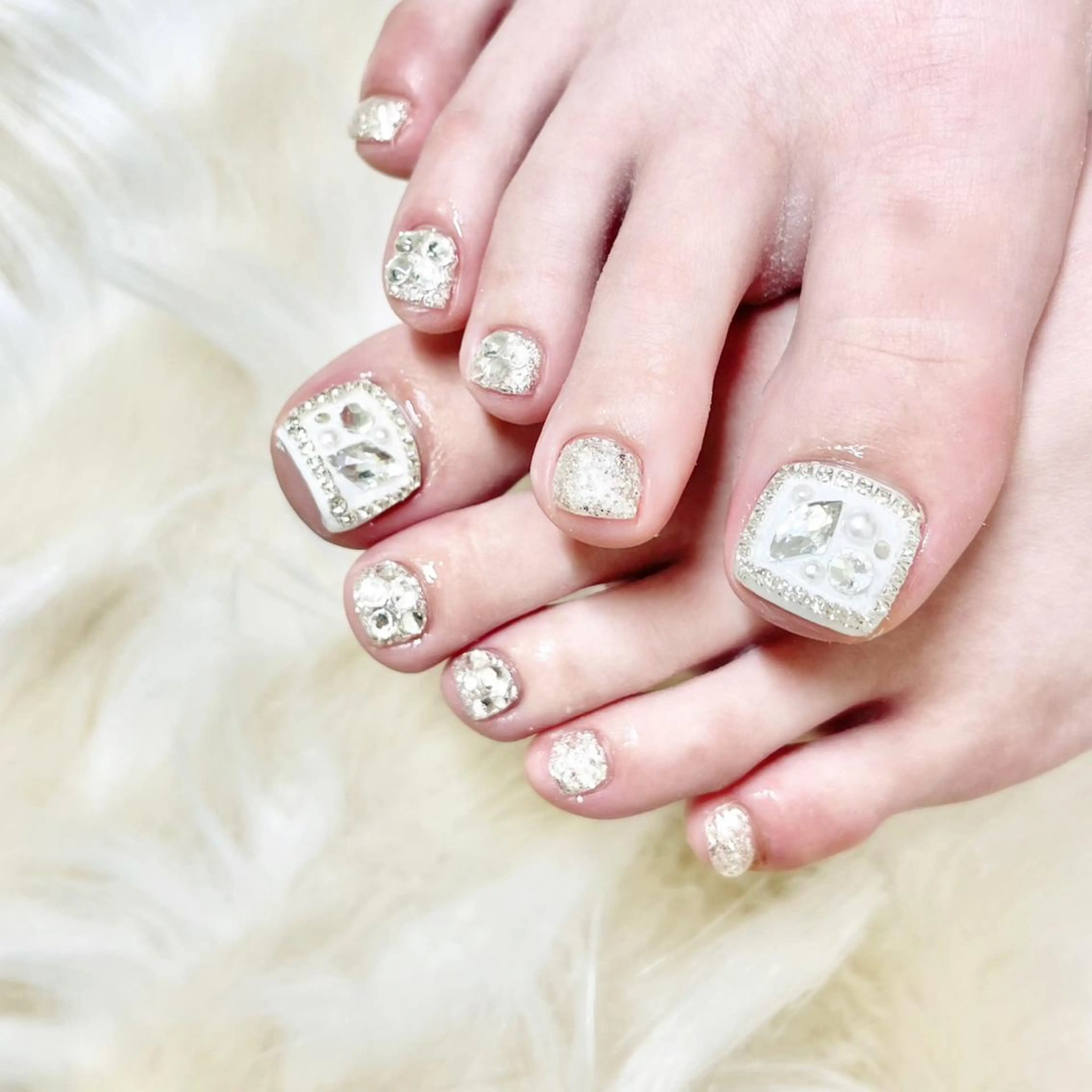 ネイル PEEKABOO京橋 EYE&NAILのマツエク・マツパデザイン