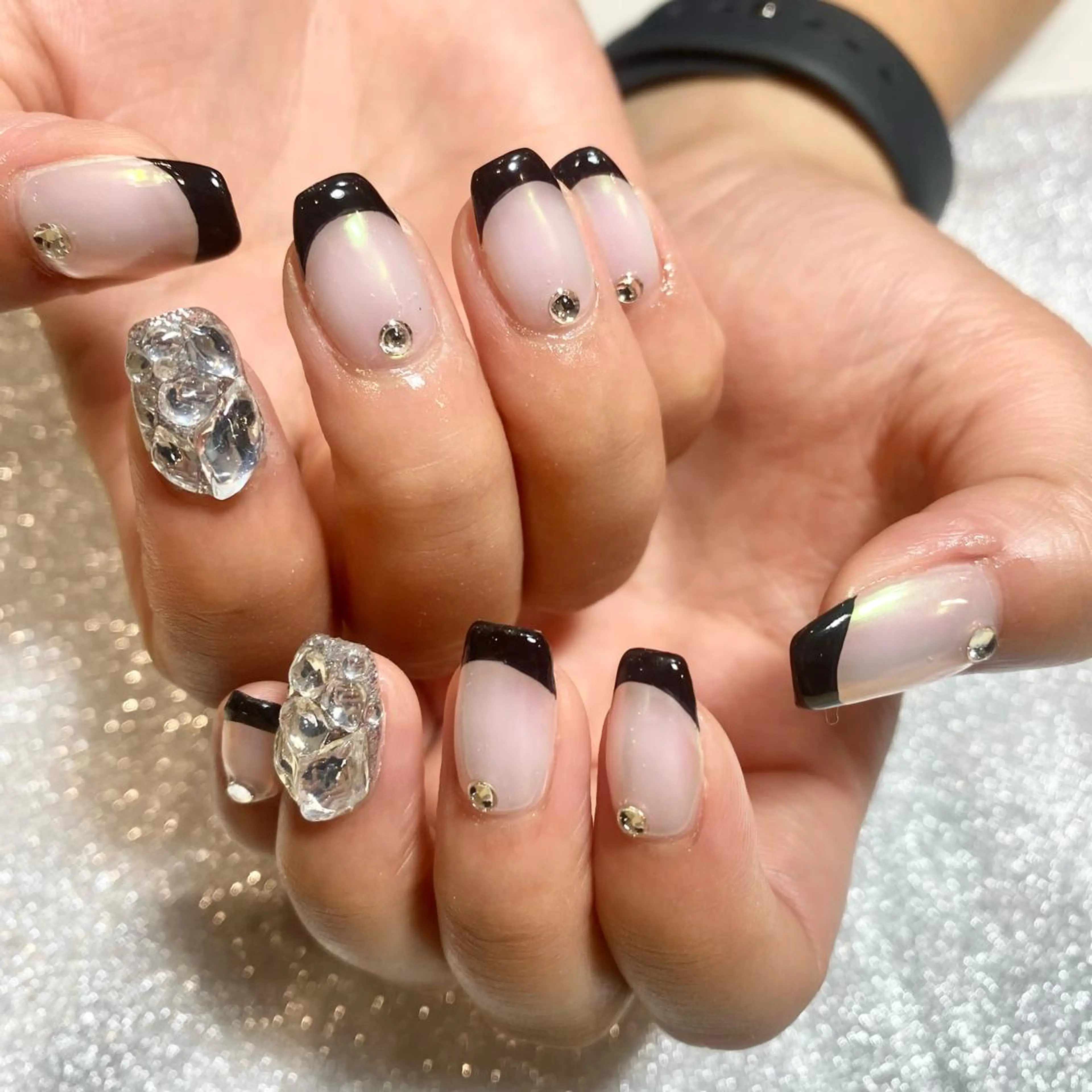 ネイル yuri 🌈のネイルデザイン