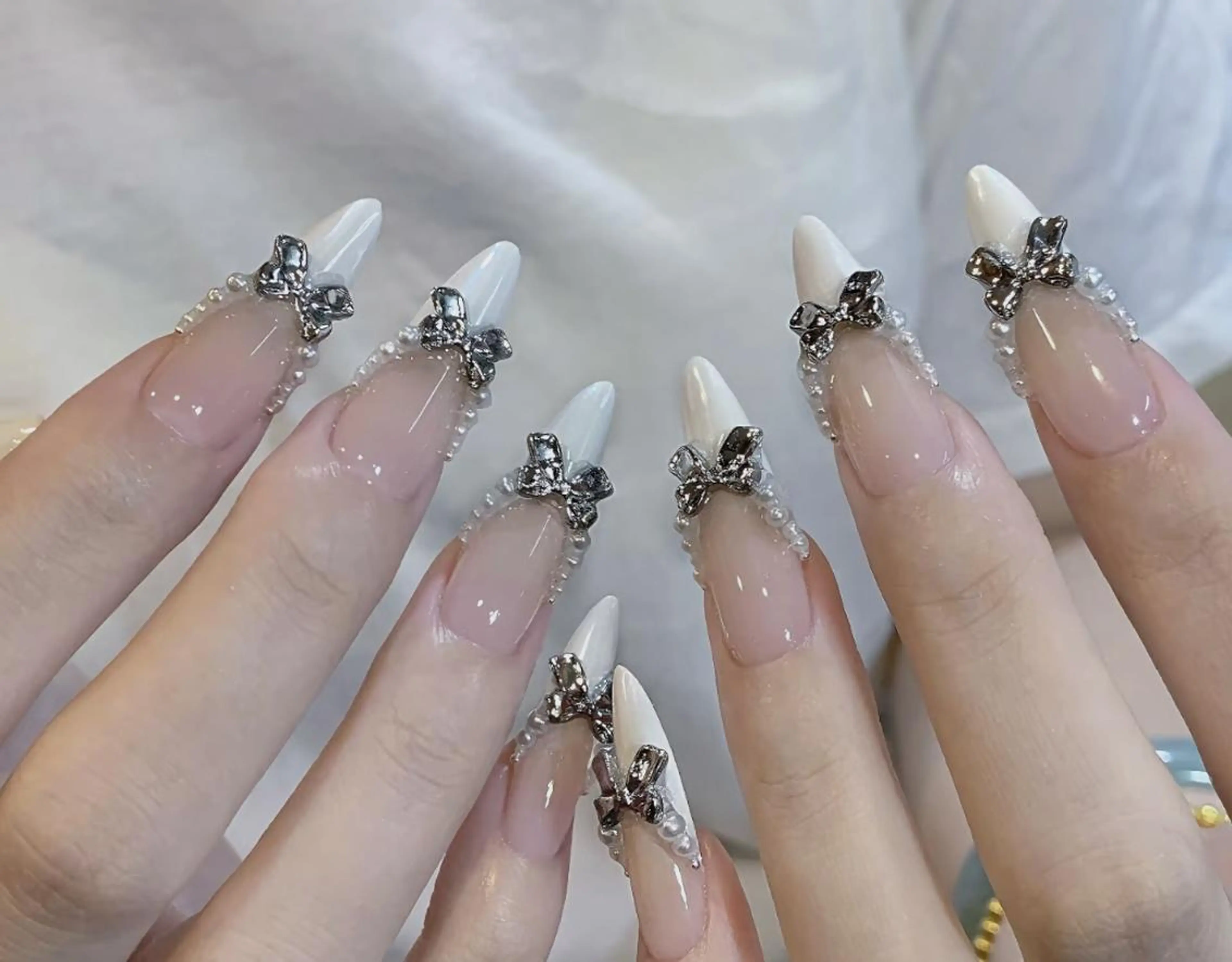ネイル ハンドネイル 🎀 Ayaka_nailのネイルデザイン