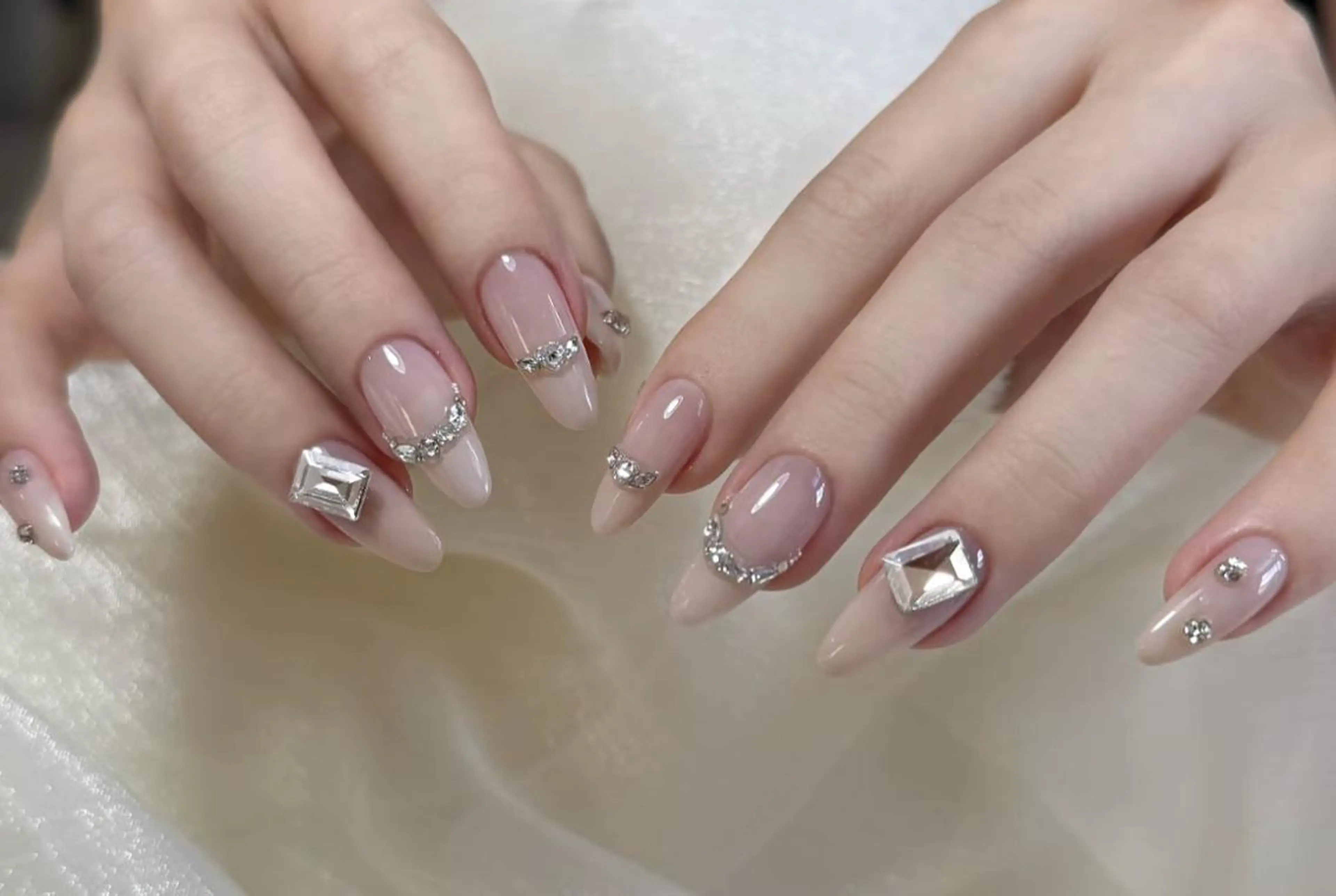 ネイル ハンドネイル ハンドケア 🍑 momo_nailのネイルデザイン