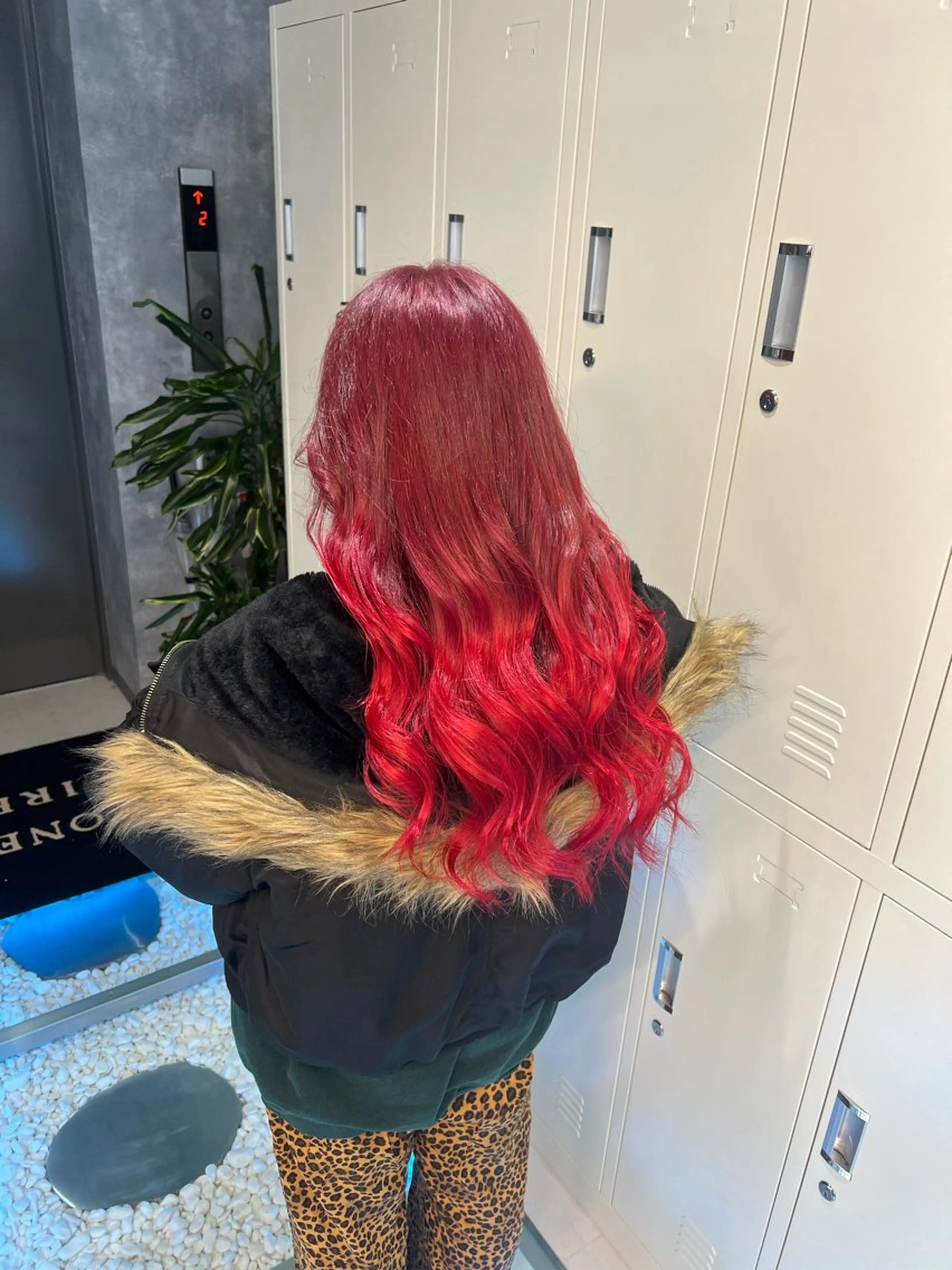 🎨デザインカラーはこちらから🎨ブリーチ1回​〜​2回でできるデザインカラートリートメント付き！グラデーション/ハイライトの写真