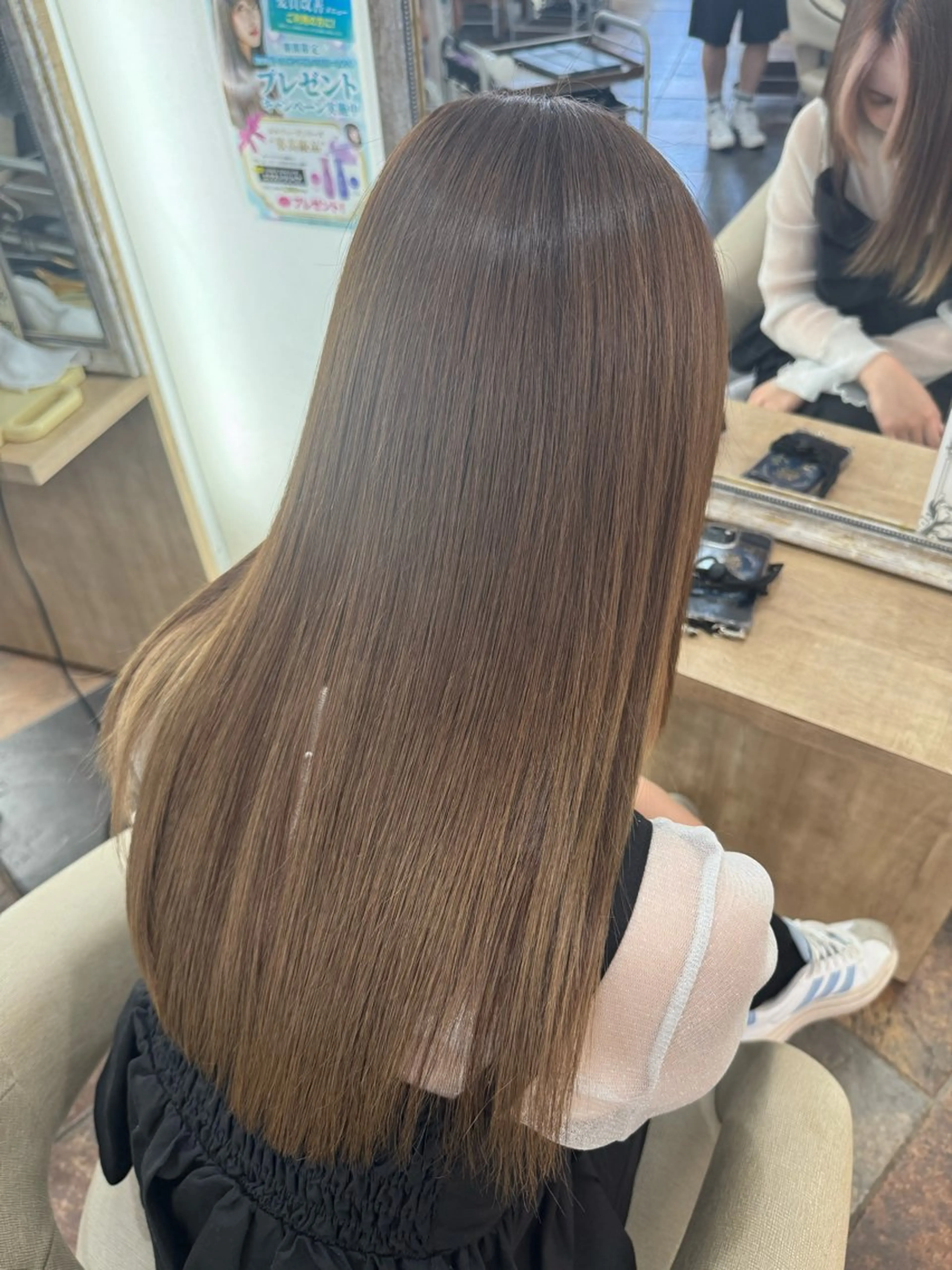 セミロング ヘアカラー さくら🍒ツヤ髪 /似合わせカラーのヘアスタイル