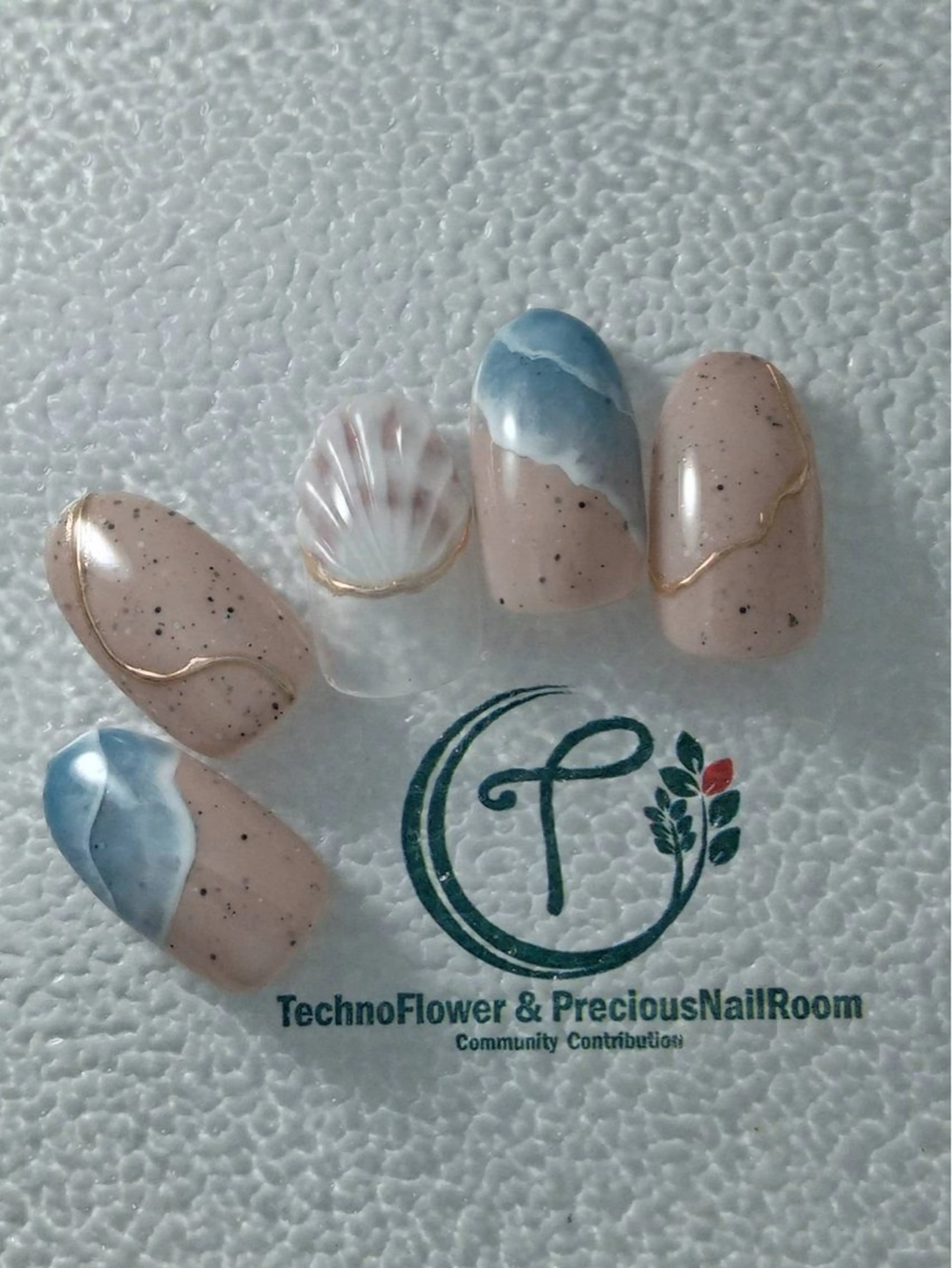 ネイル フラワーネイル precious nail room所属・precious nail  roomのネイルデザイン