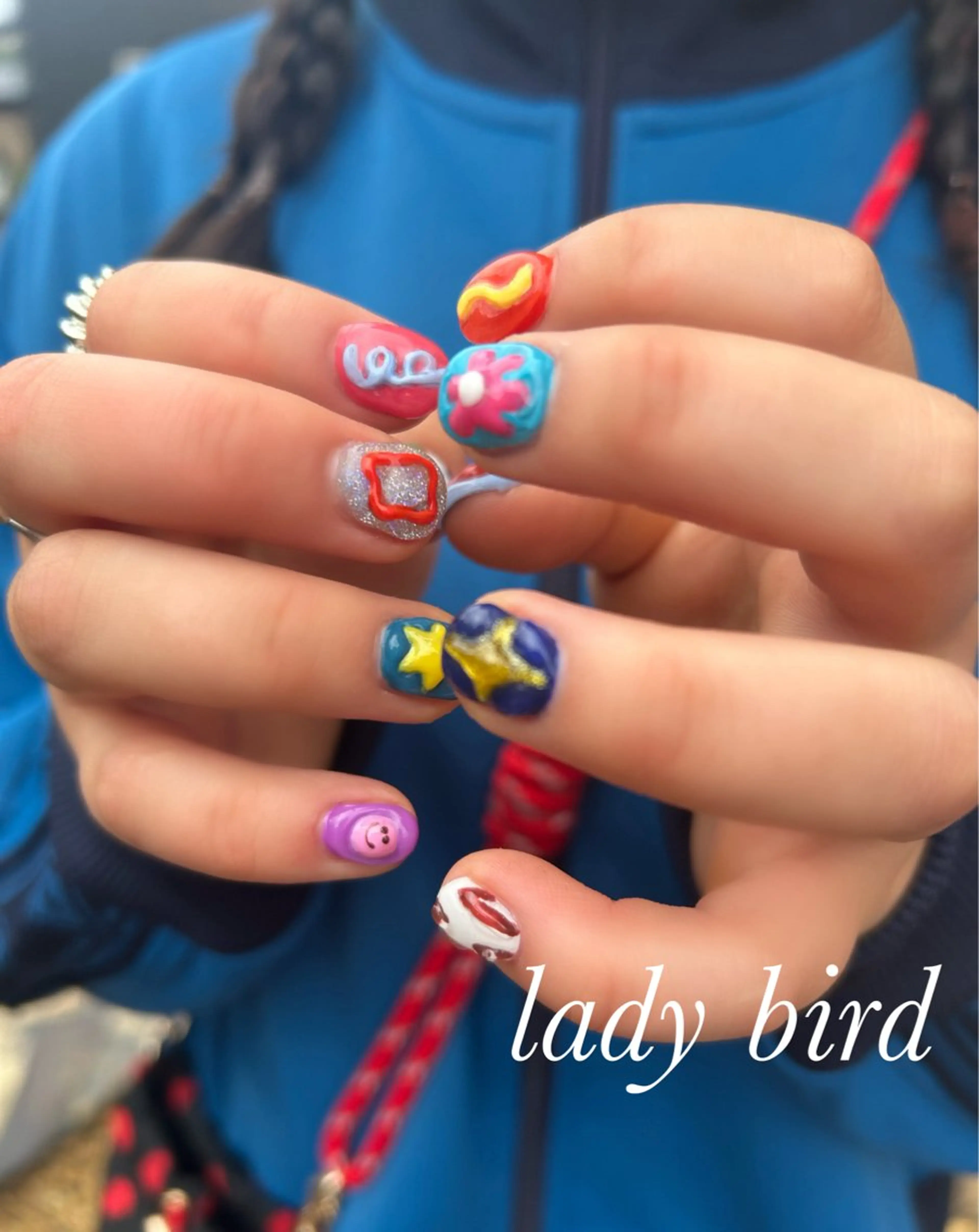ネイル ハンドネイル lady bird yoshieのネイルデザイン