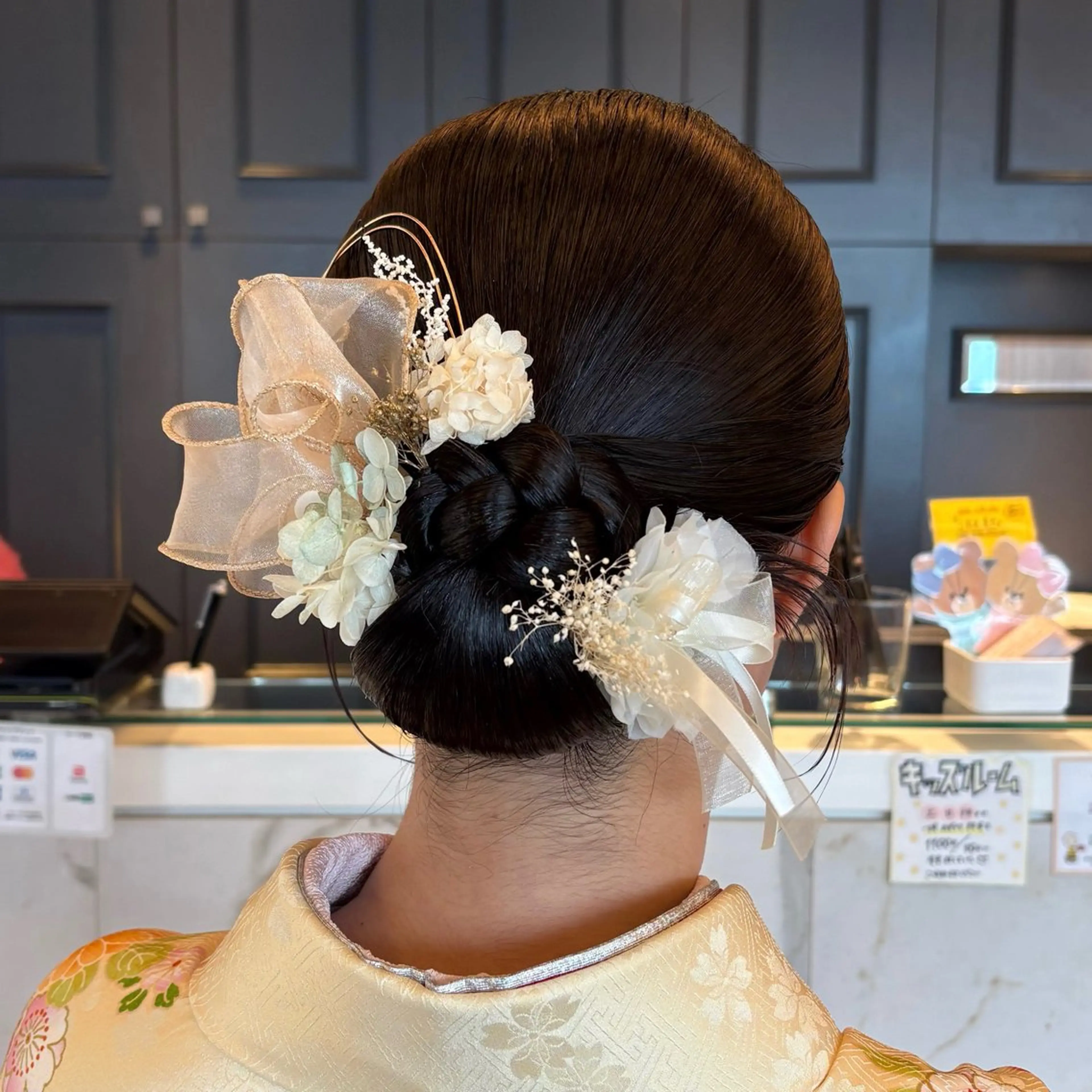 セミロング 卒業式のヘアスタイル ヘアセット カットモデル/ セット/宮里心香のヘアスタイル