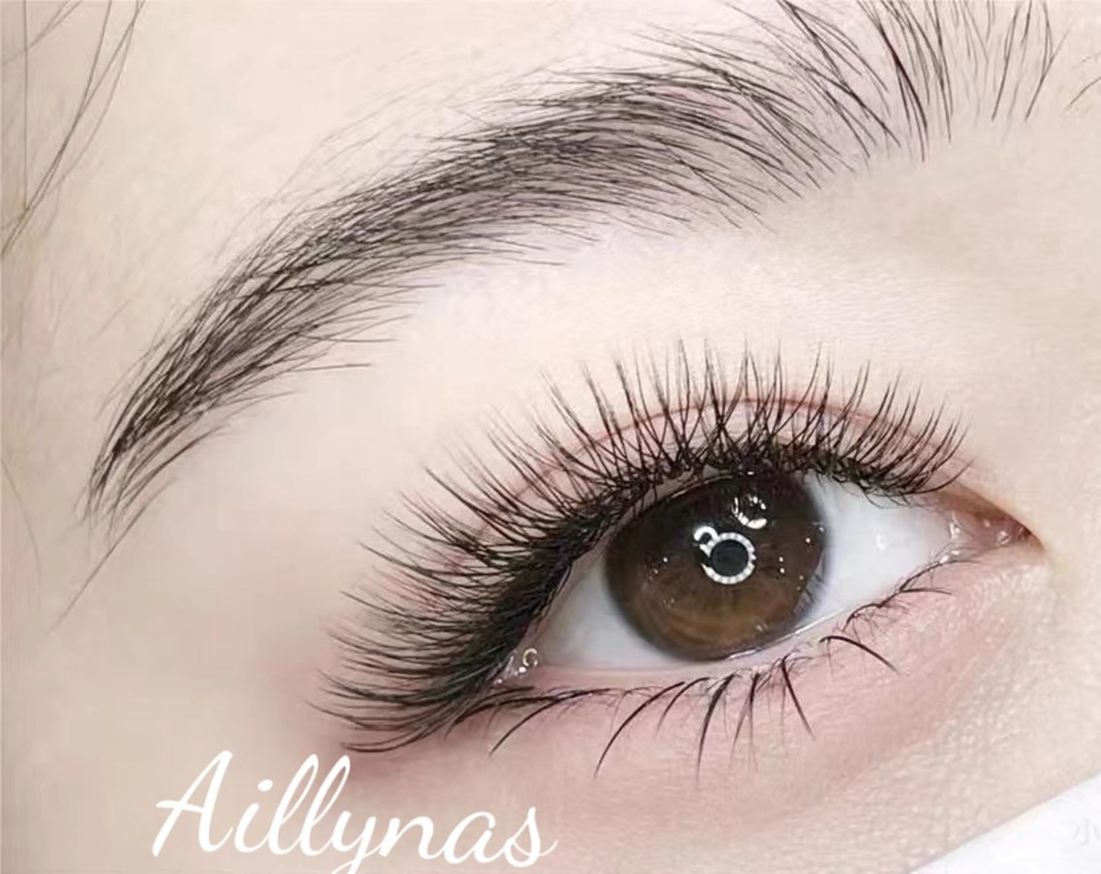 マツエク・マツパ AILLYNAS nail&eyelash所属・Aillynas ネイリストのネイルデザイン