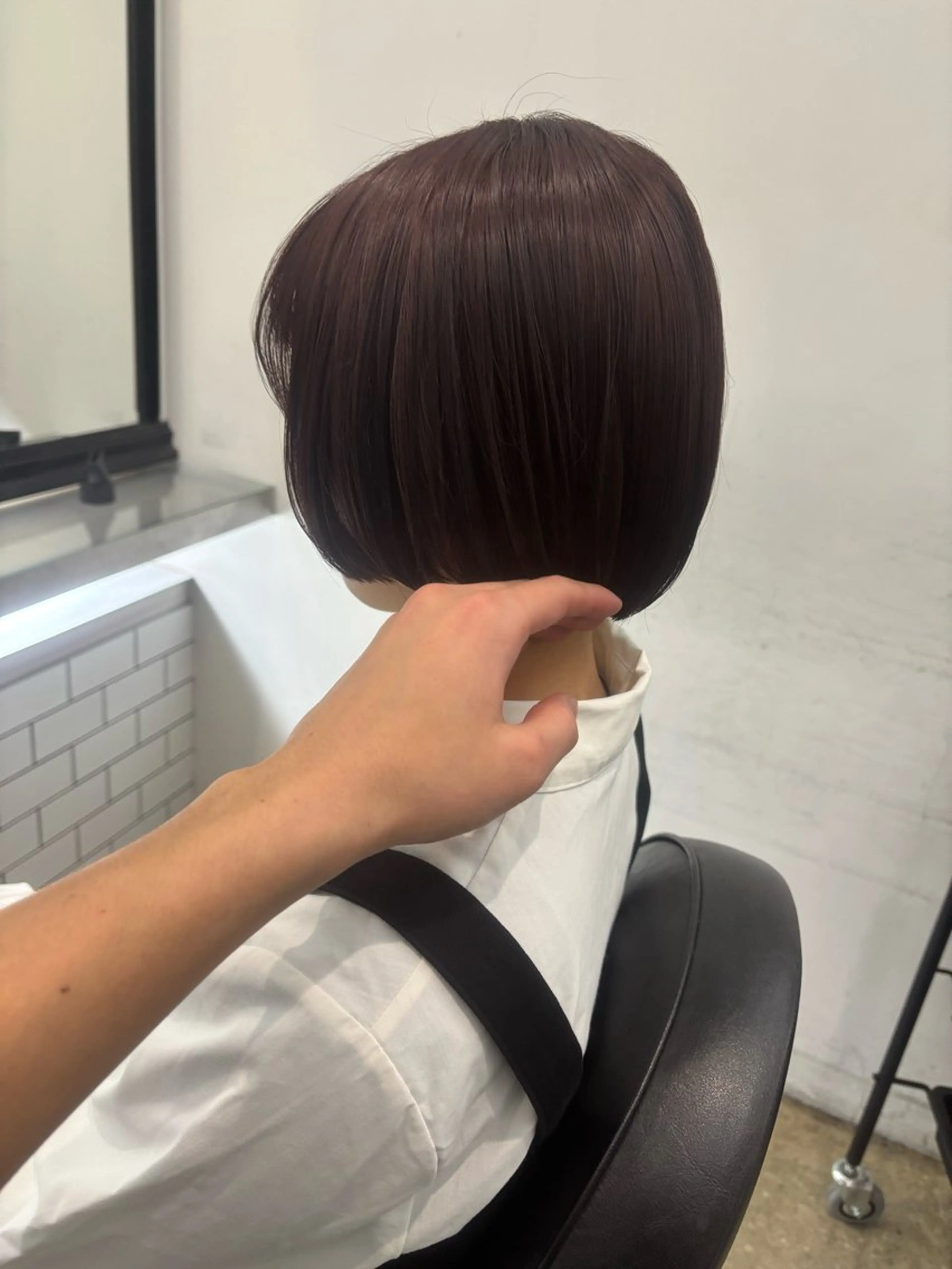 ショート カラー ベージュカラー ブリーチ ブラウンカラー ブラウンベージュ 透明感カラー カット ヘアカラー トリートメント YUTO歴9年 ベージュの透明感得意のヘアスタイル