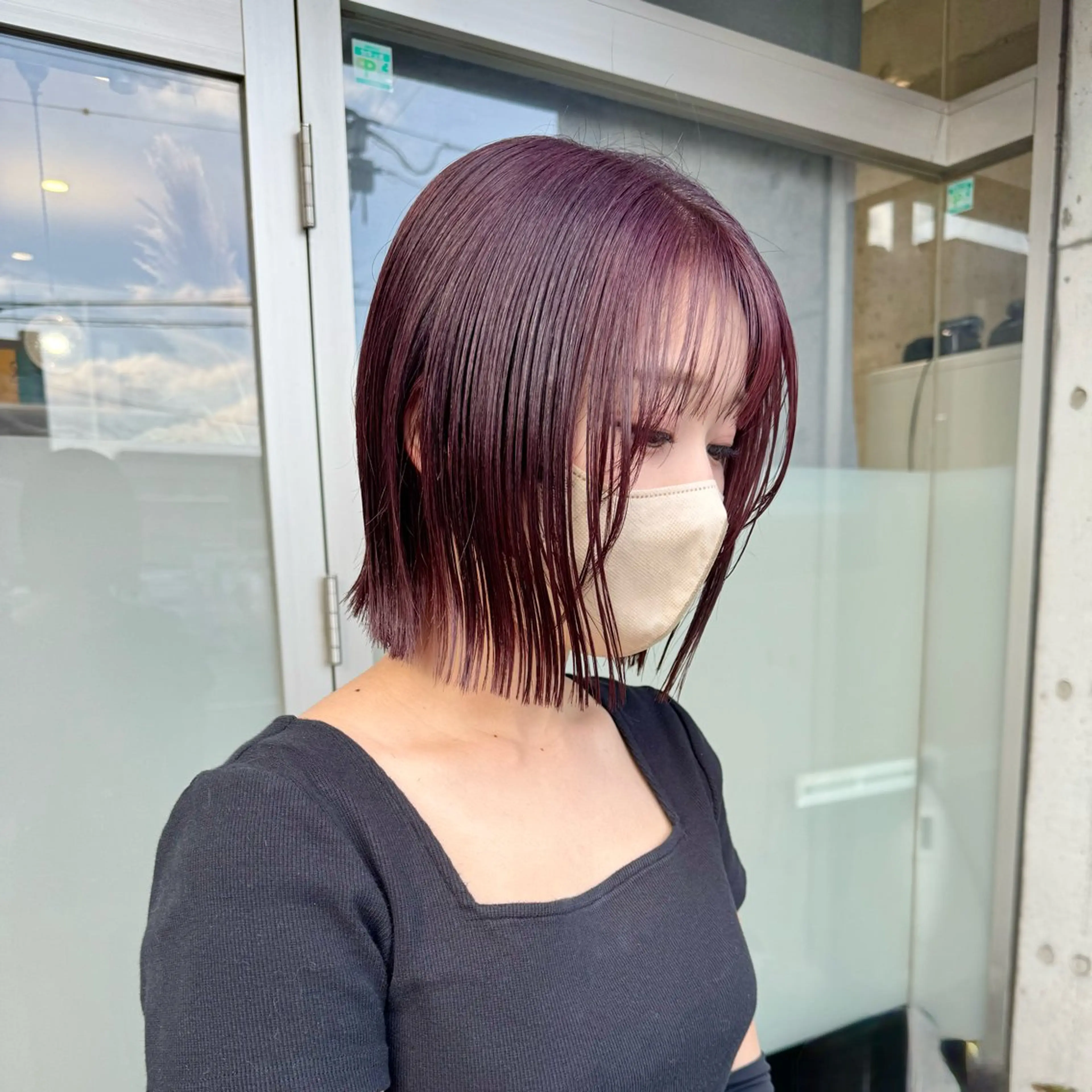 ミディアム カット ヘアカラー トリートメント 会田有紀 /切りっぱなしボブのヘアスタイル