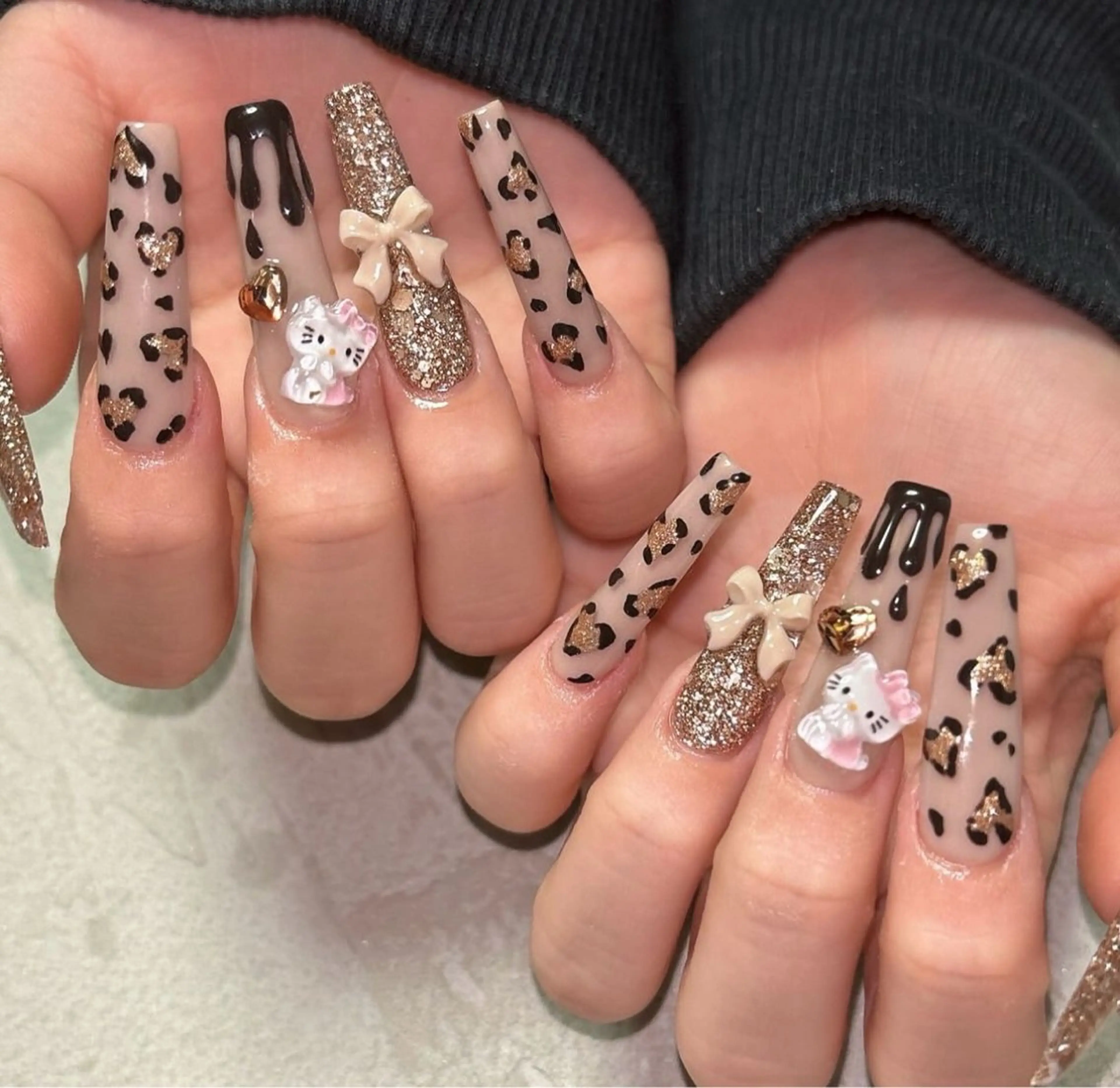 ネイル グラデーション キラキラネイル ワンカラーネイル 冬ネイル Jenn Nail Salonのネイルデザイン