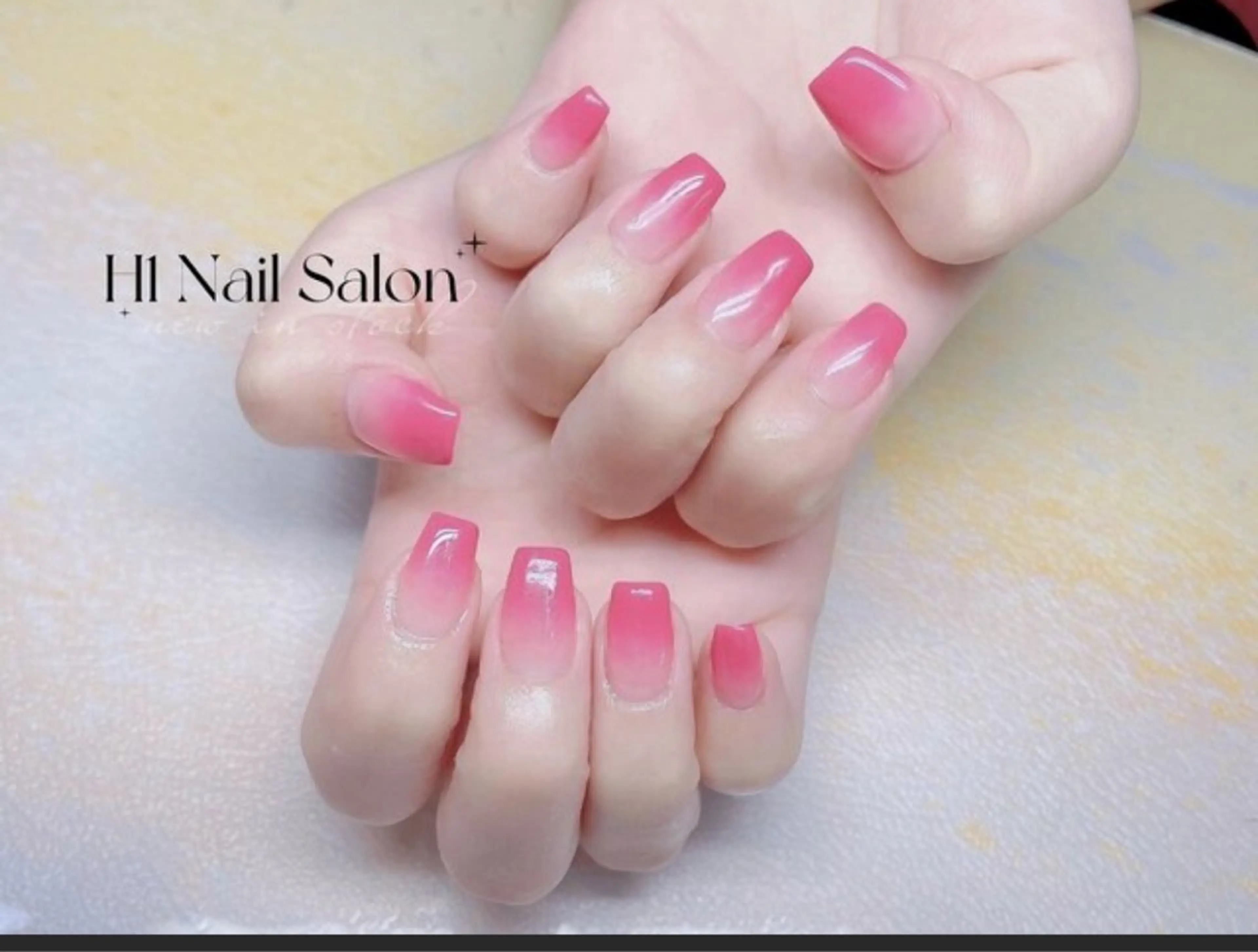 【初回ソフトジェルオフ無料】★HAND カラーグラデーションの写真