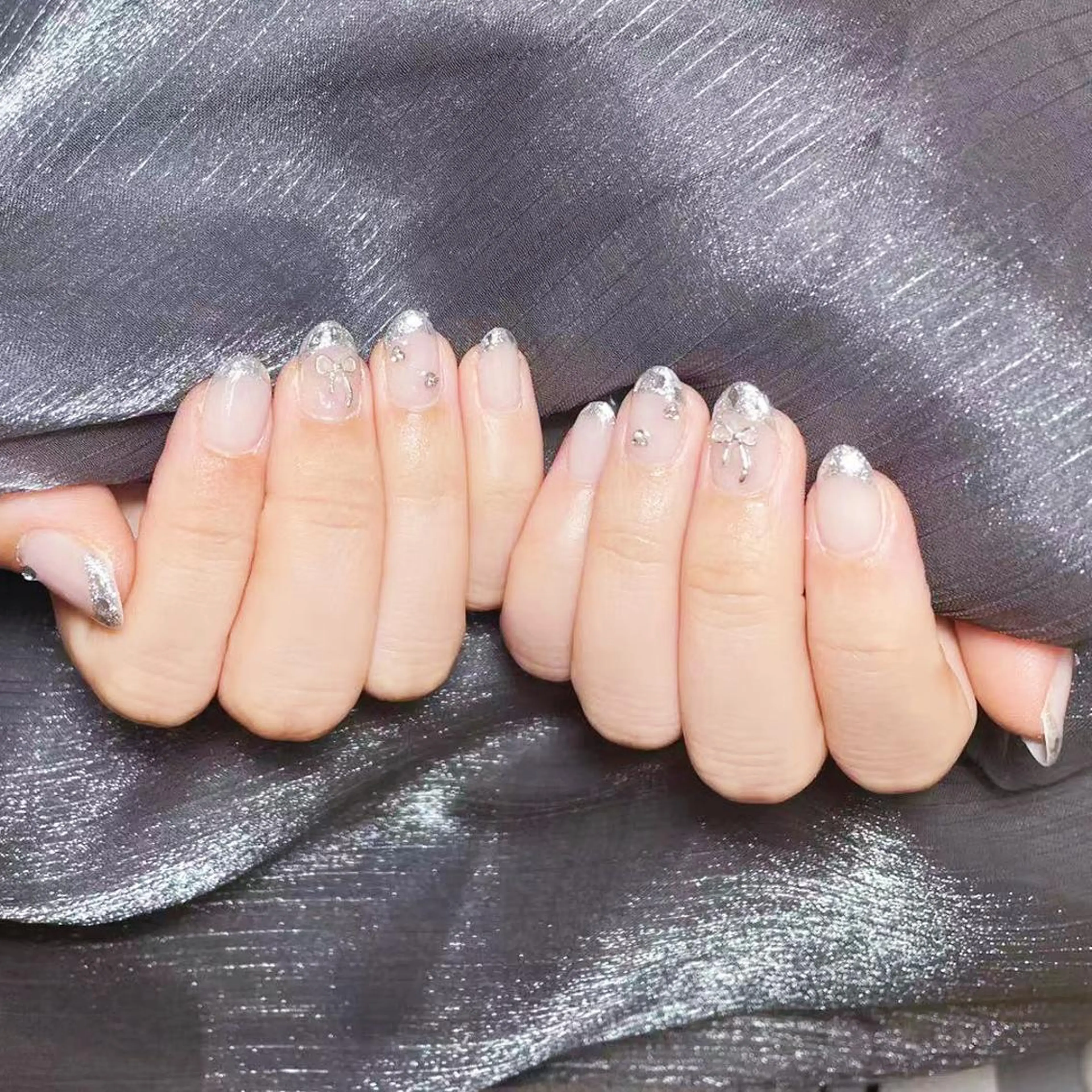 ネイル アートネイル オーロラネイル ガーリー キラキラネイル 韓国ネイル ハンドネイル DIANMOND NAIL🌸のネイルデザイン