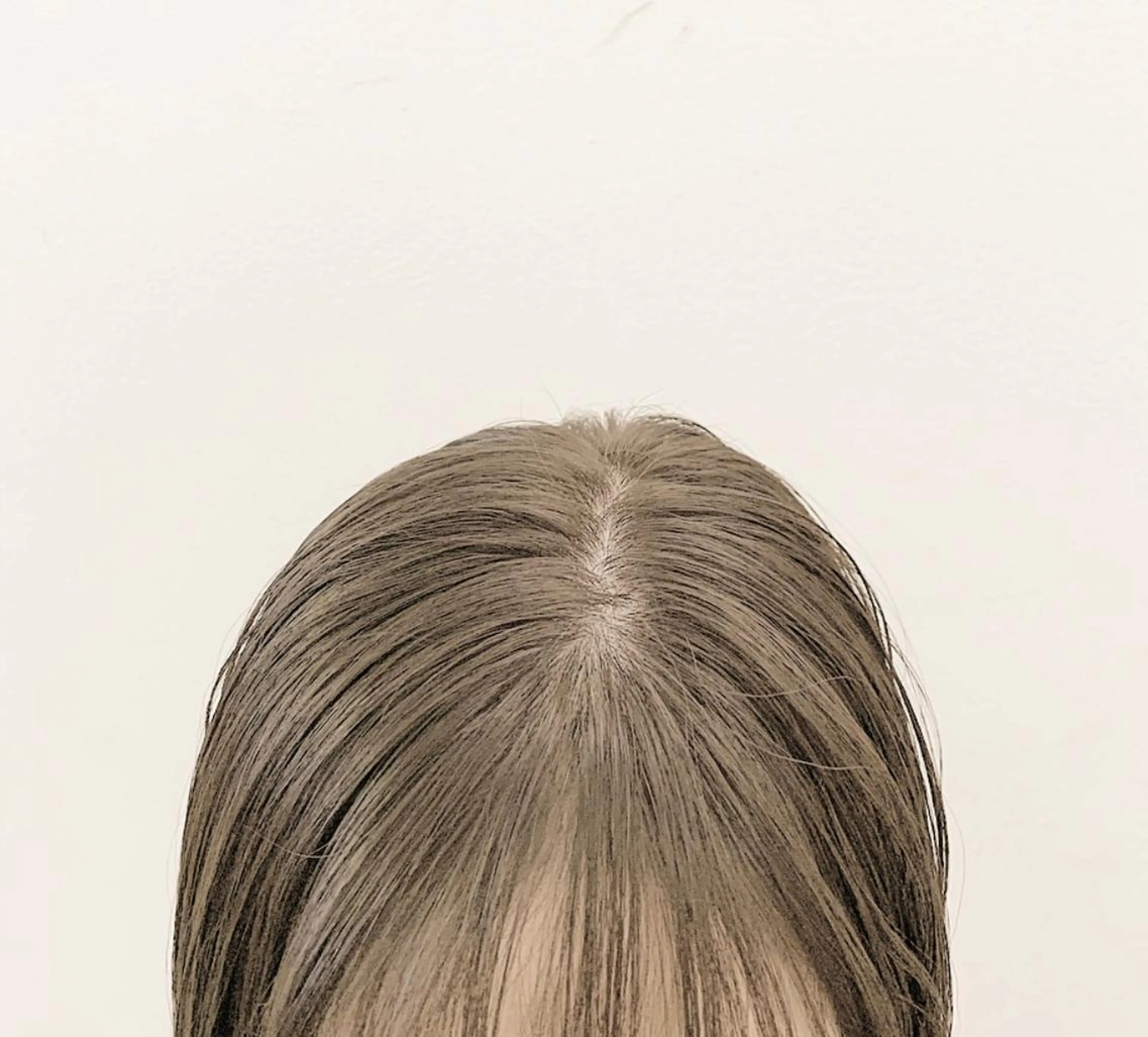 ミディアム ブリーチソムリエ認定 梅田茶屋町Eir辻のヘアスタイル