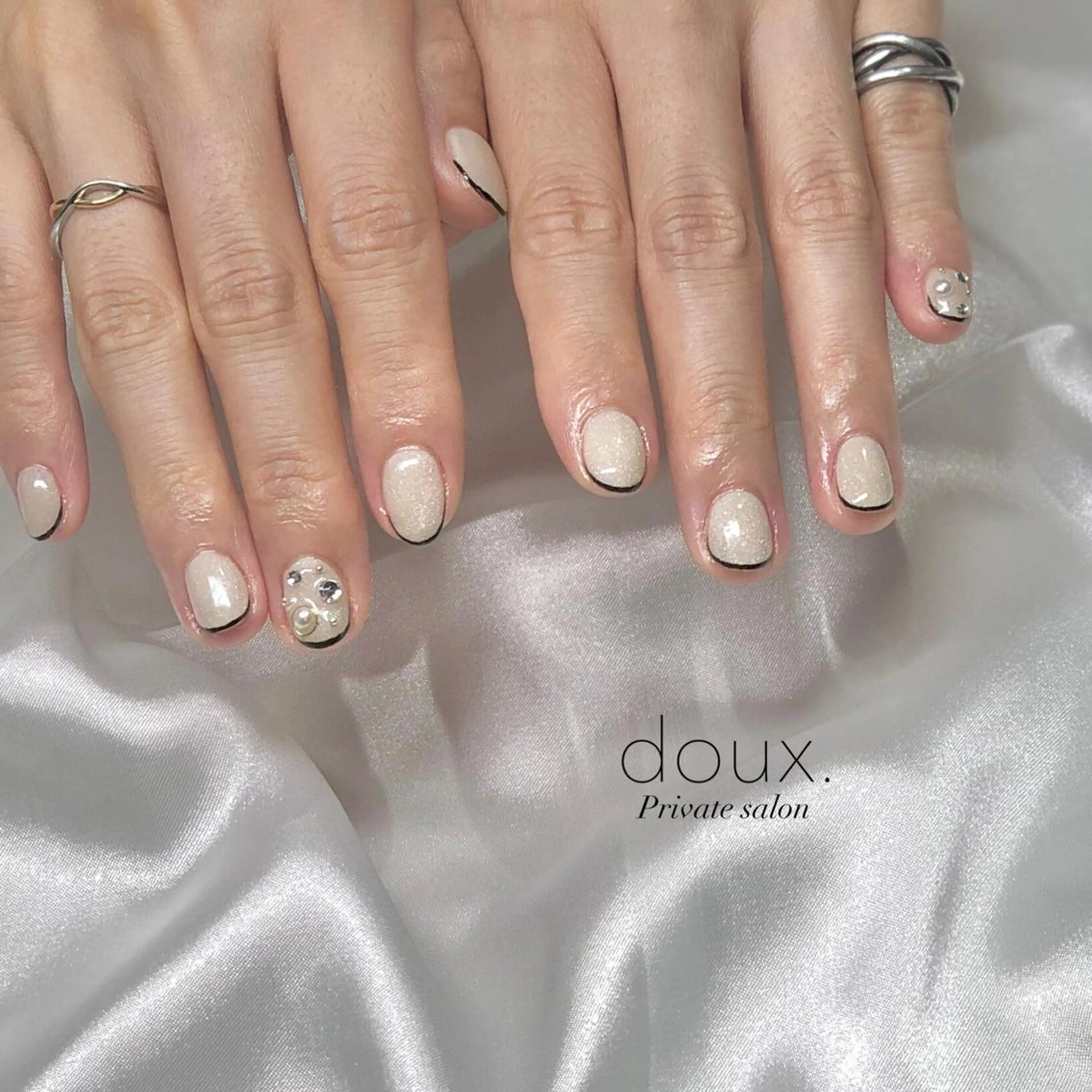ネイル フレンチネイル doux. nailのネイルデザイン