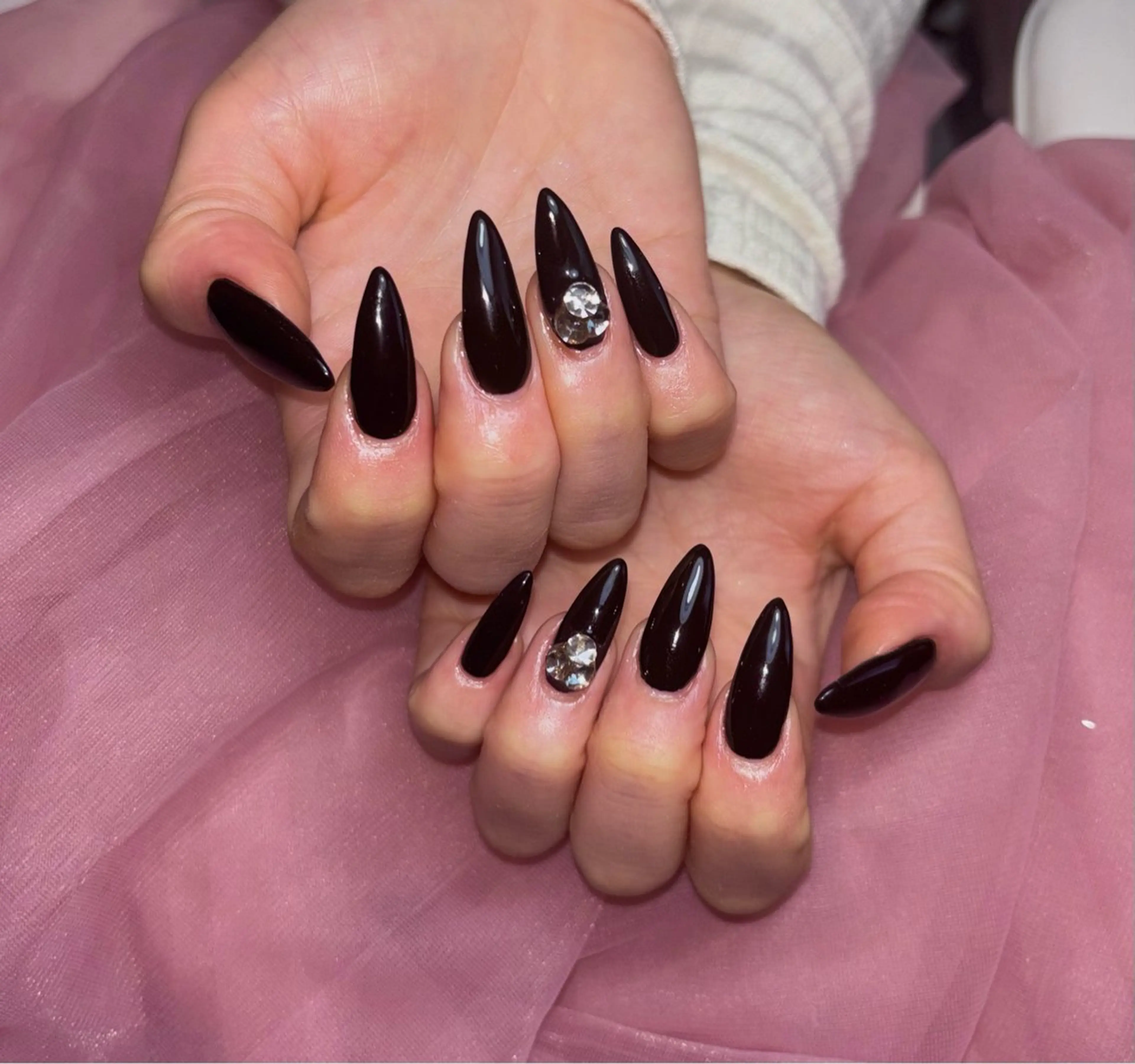 ネイル ハンドネイル 𝐁𝐞𝐥𝐥 𝐦𝐞のネイルデザイン