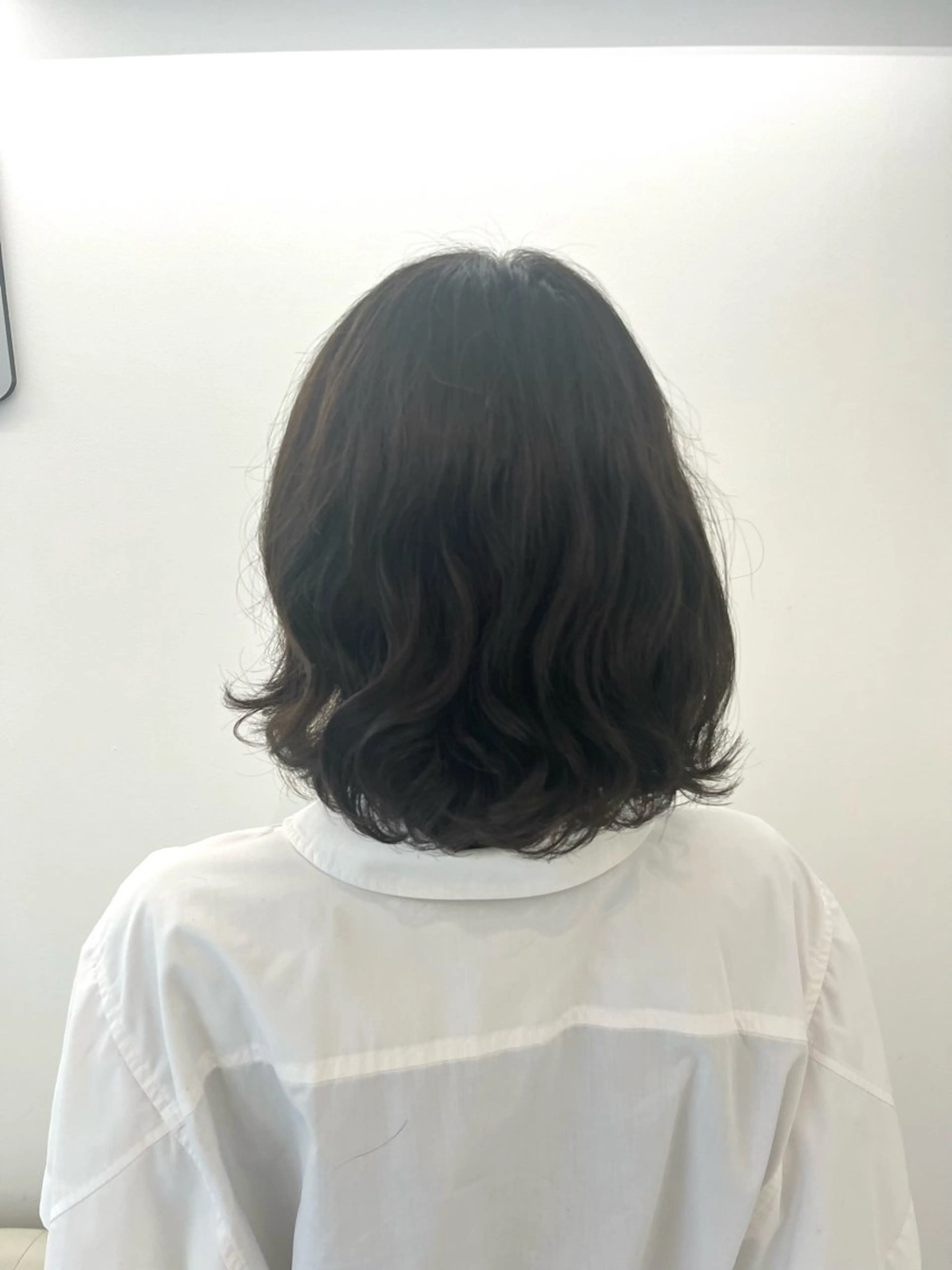 ミディアム カット パーマ トリートメント コテ巻き風パーマ 藤澤　知彌のヘアスタイル