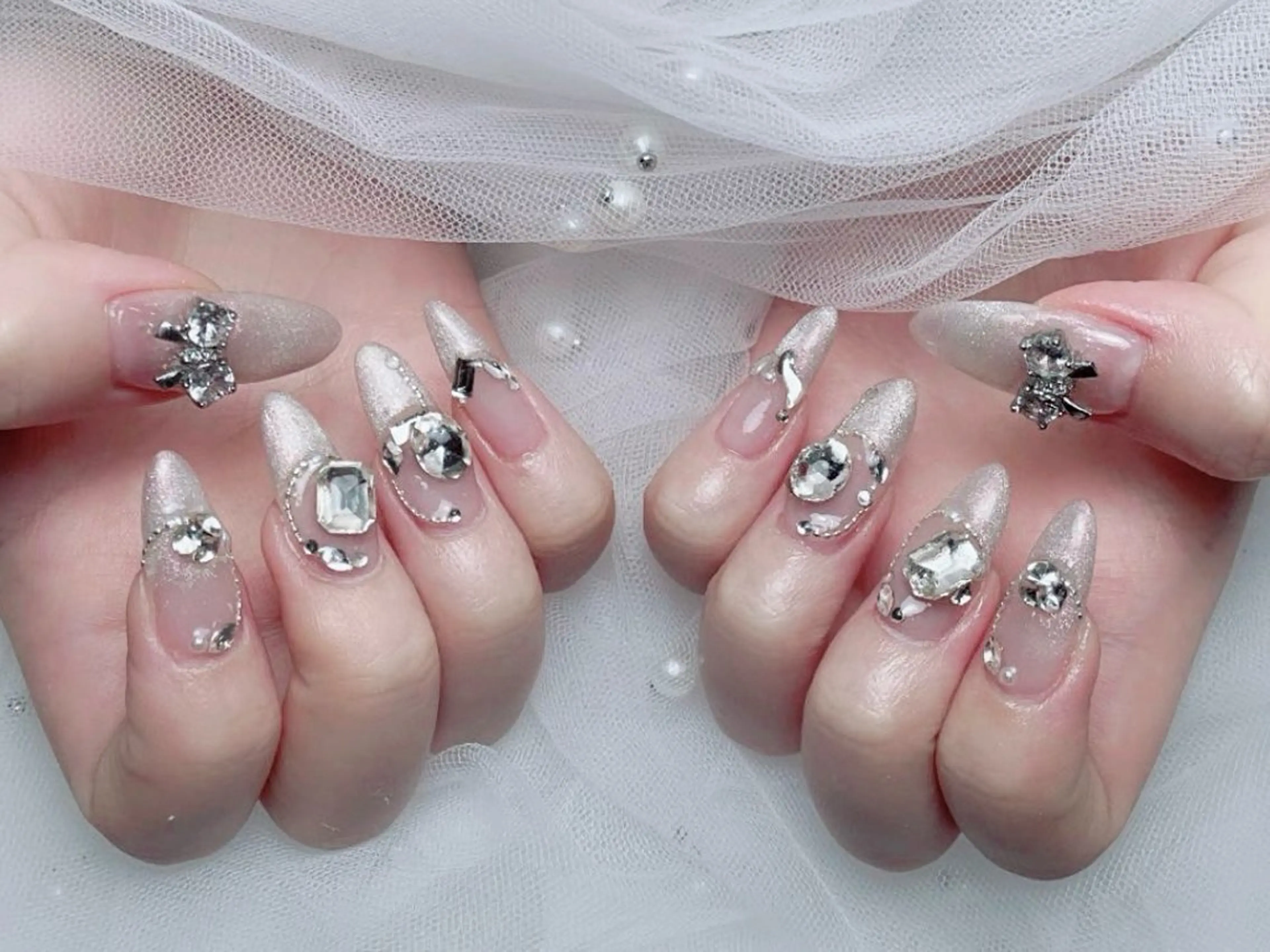 ネイル フレンチネイル ジェルネイル ハート 韓国ネイル マグネットネイル ハンドネイル ネイルサロン lotusのネイルデザイン