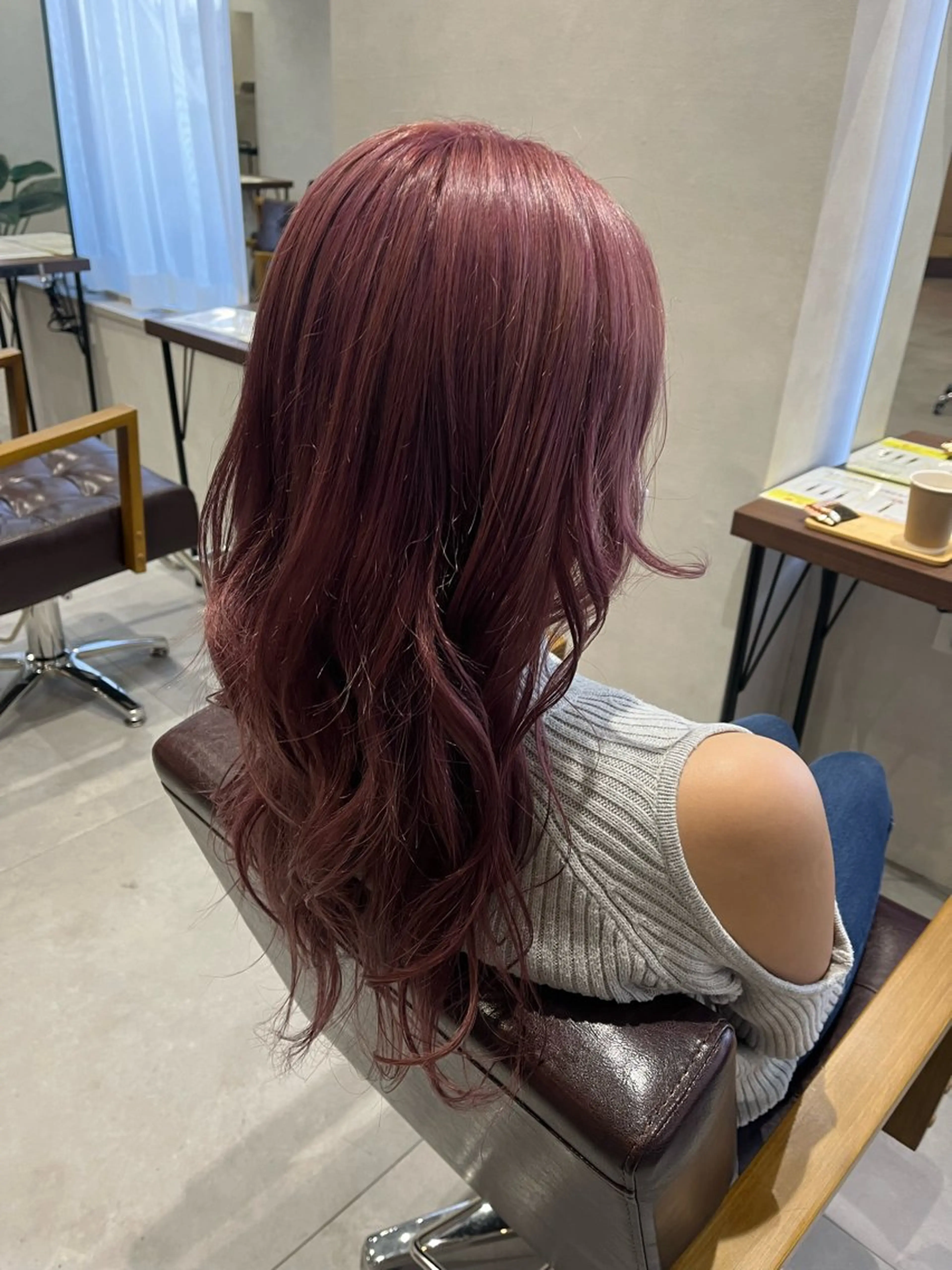 カラー ラベンダーカラー ピンクカラー 佐藤 香苗のヘアスタイル