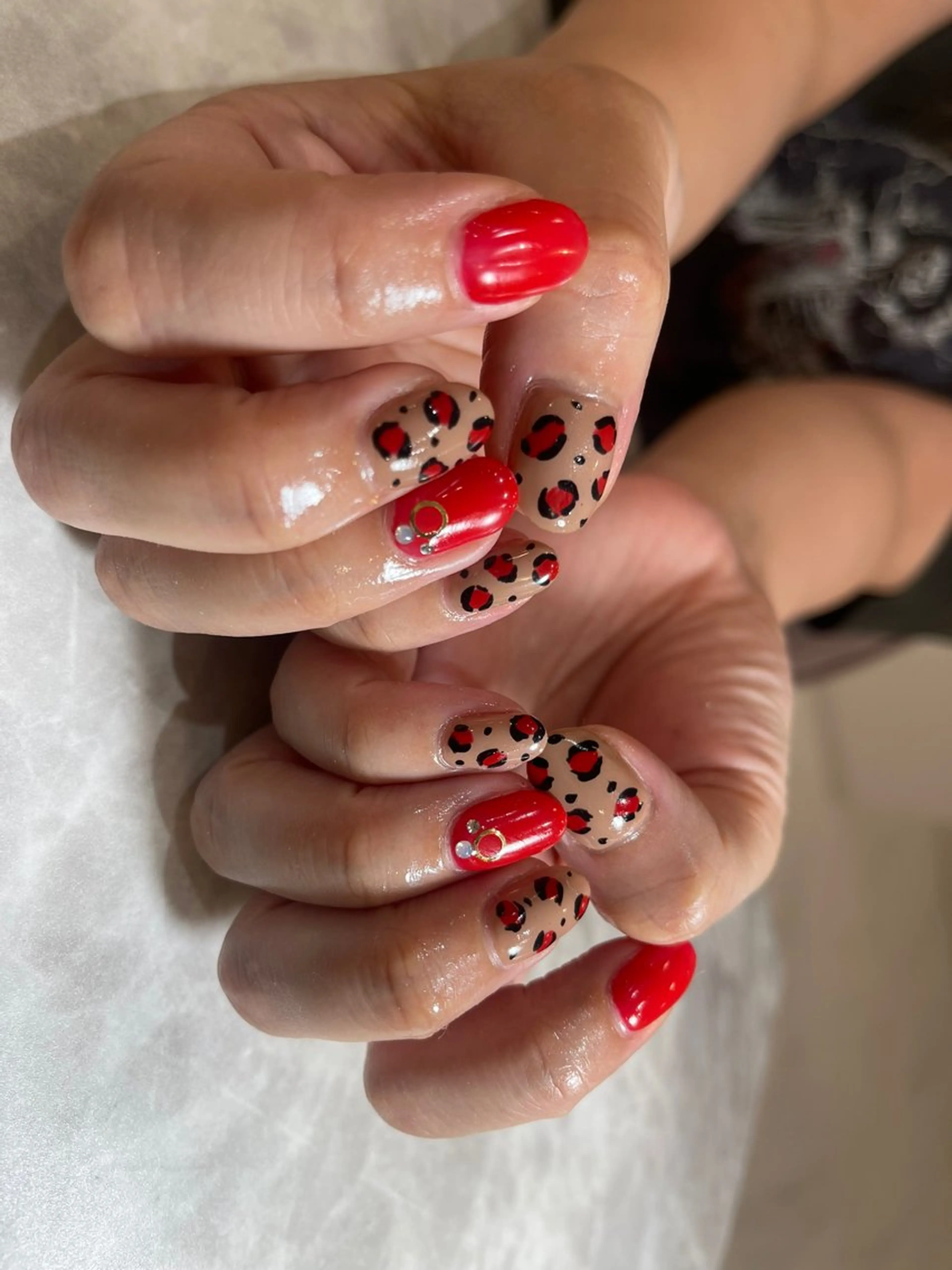 ネイル ハンドネイル F Aishaのネイルデザイン