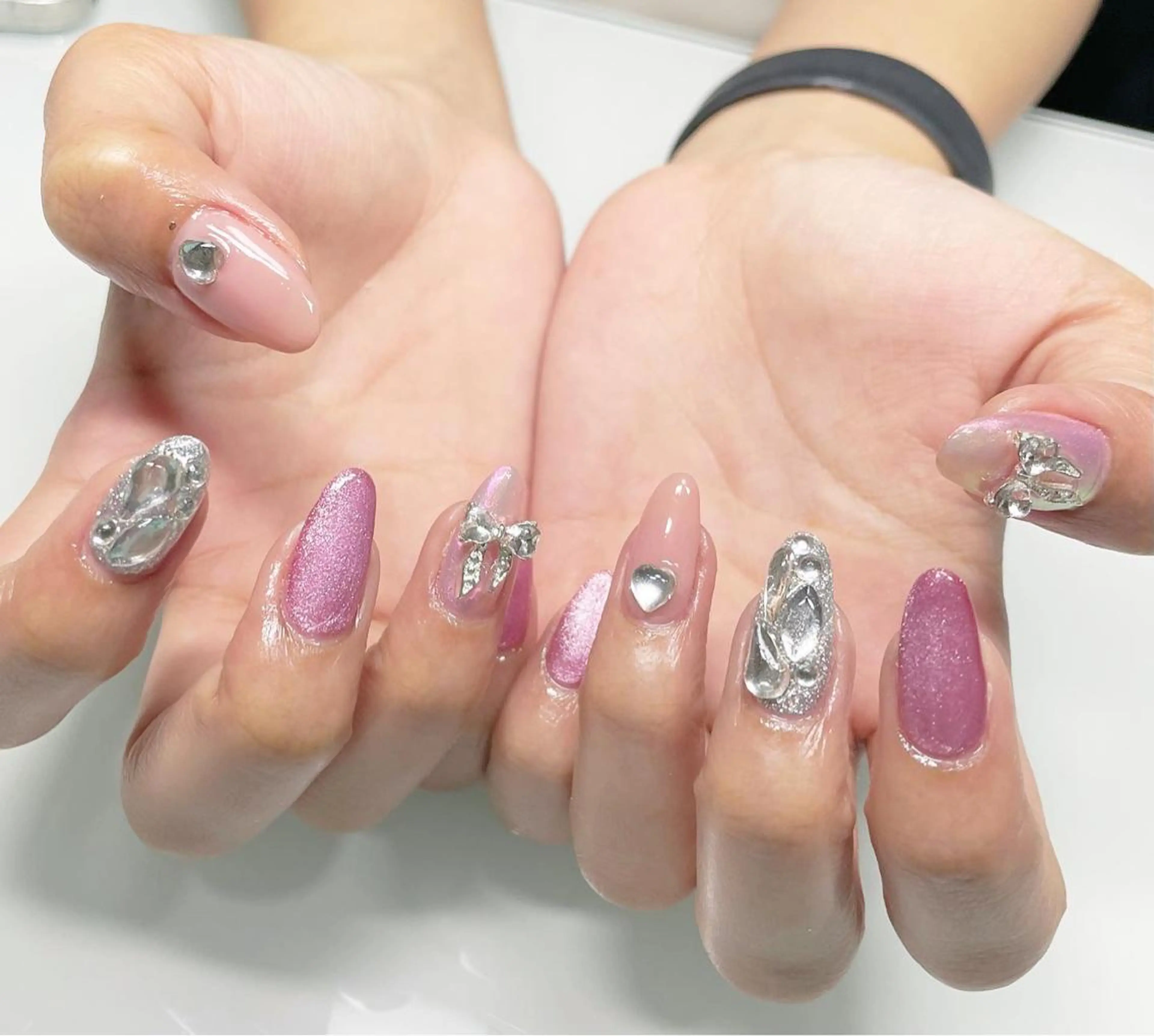 ネイル 加瀬 アンジェリーのネイルデザイン