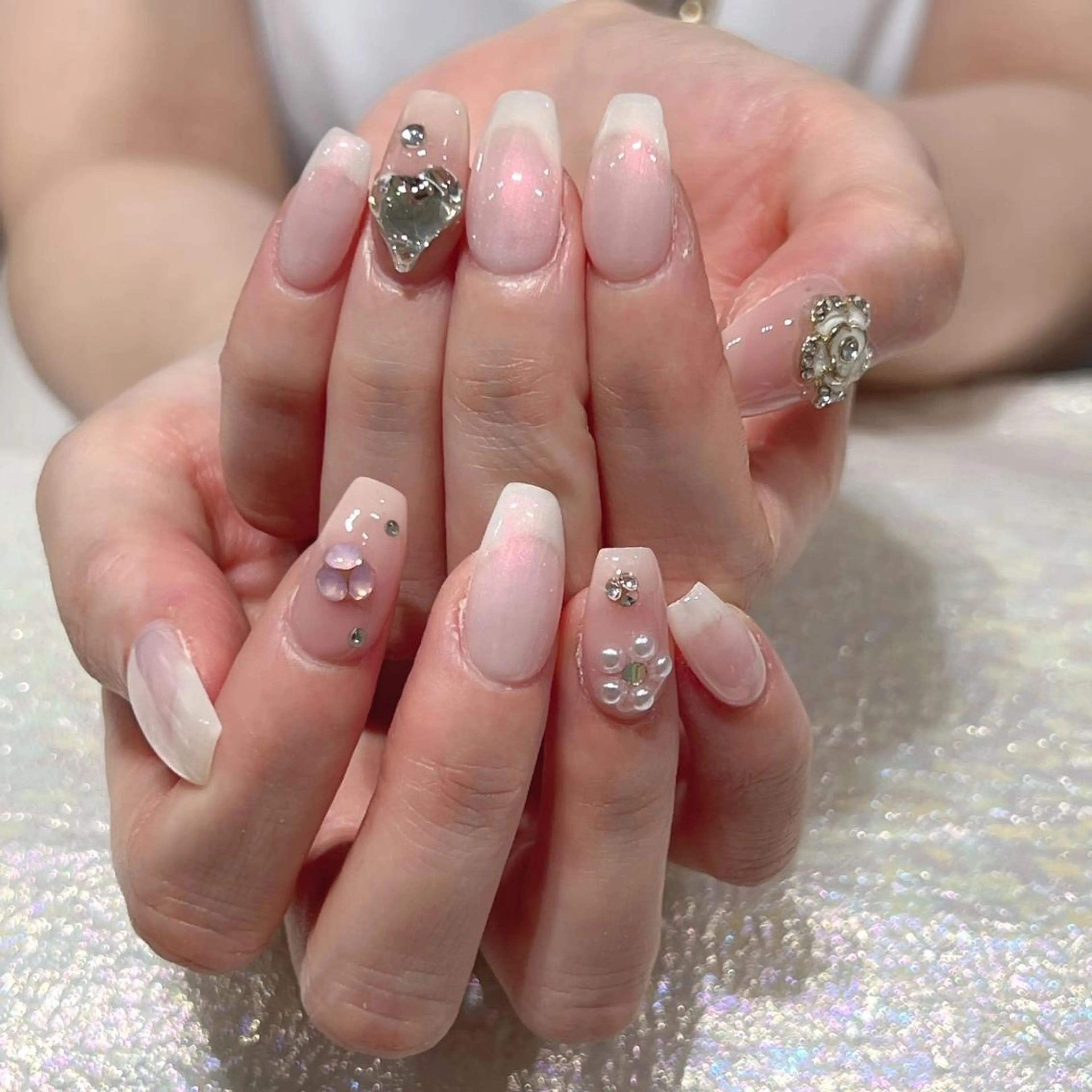 ネイル ハンドネイル Queens momoのネイルデザイン