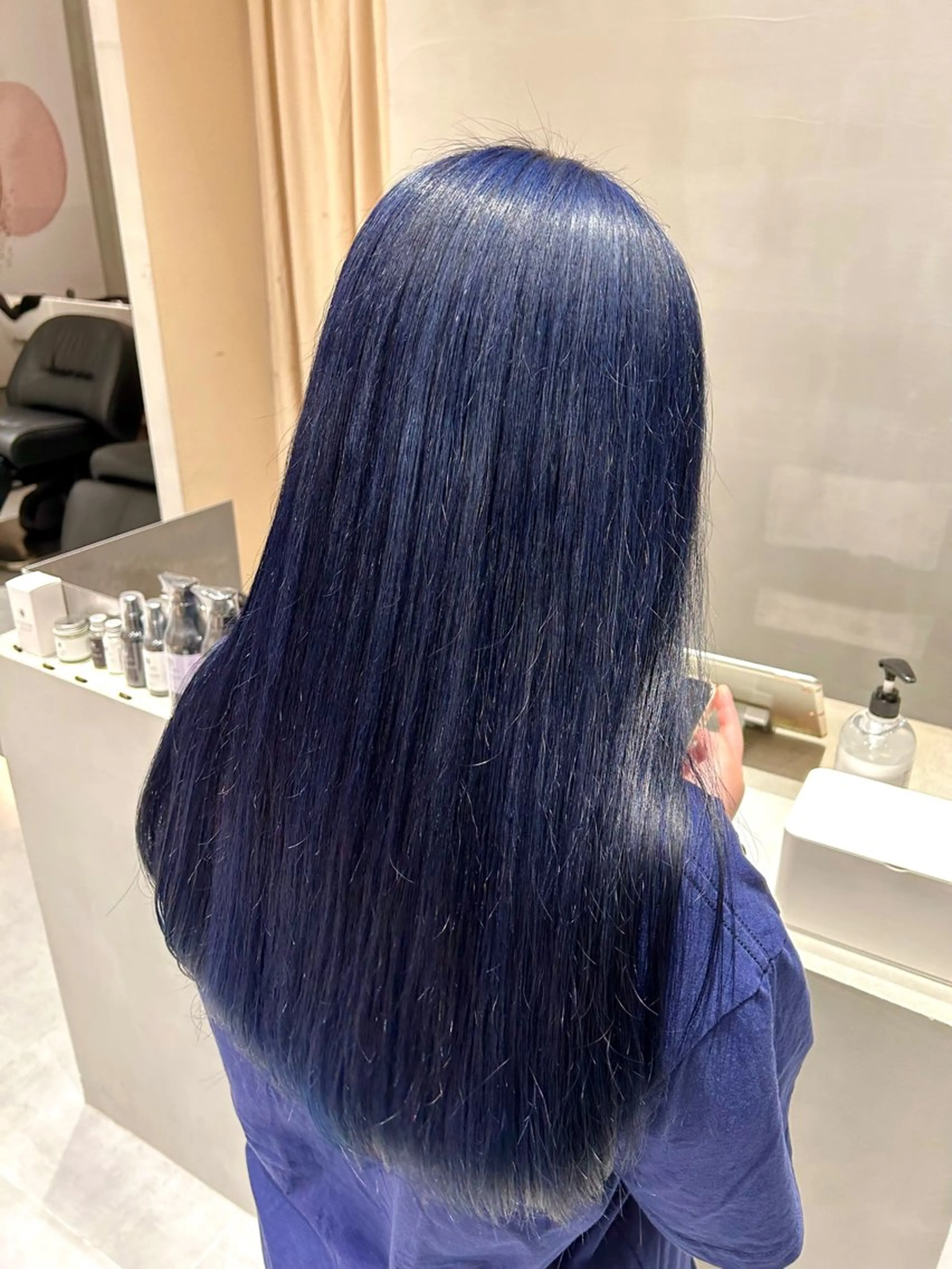 セミロング カラー ブリーチ ブルーカラー ケアブリーチ 風香🪼レイヤー /透明感カラーのヘアスタイル