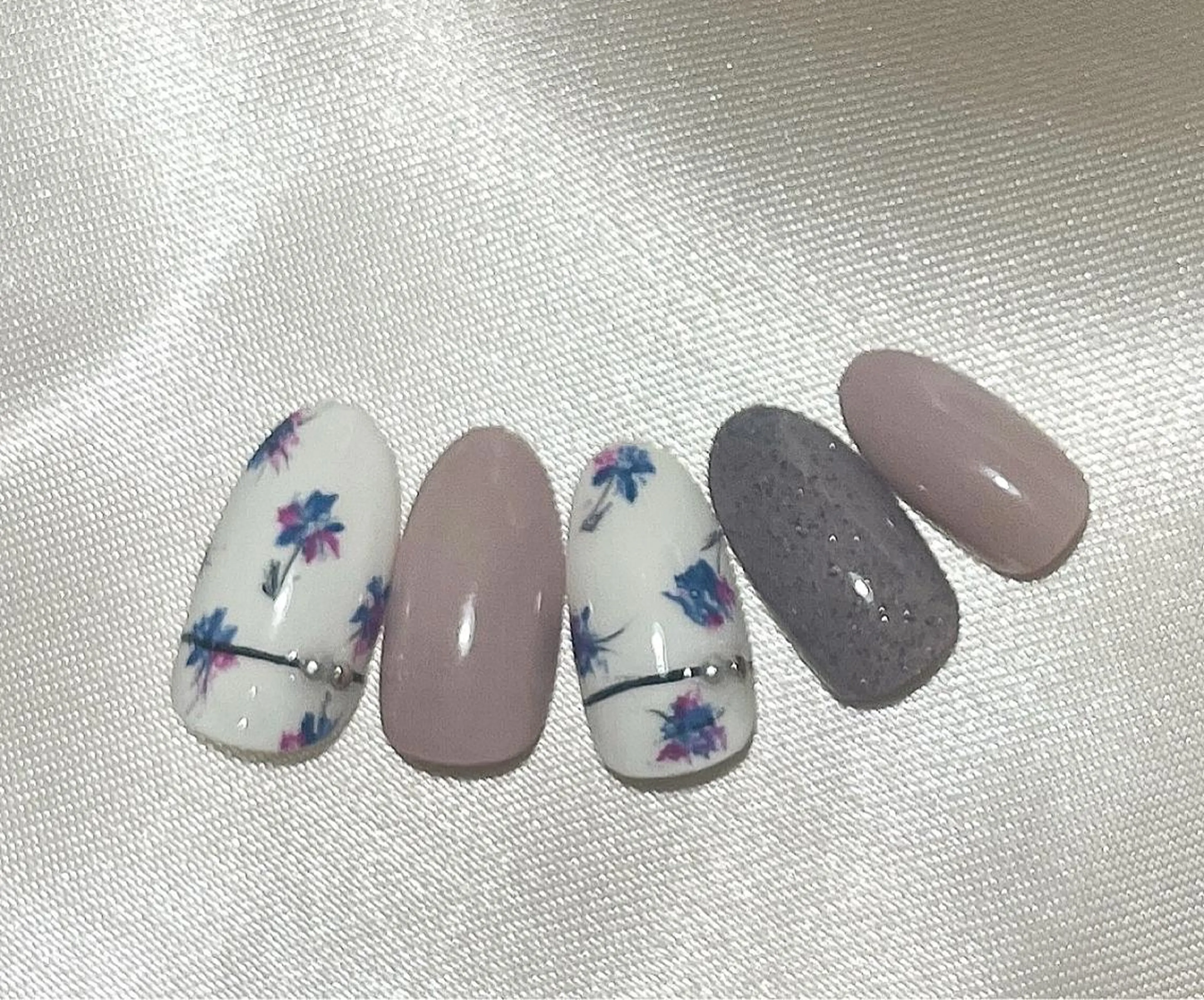 カラー ネイル ハンドネイル Chérinail 爪のお手入れのネイルデザイン