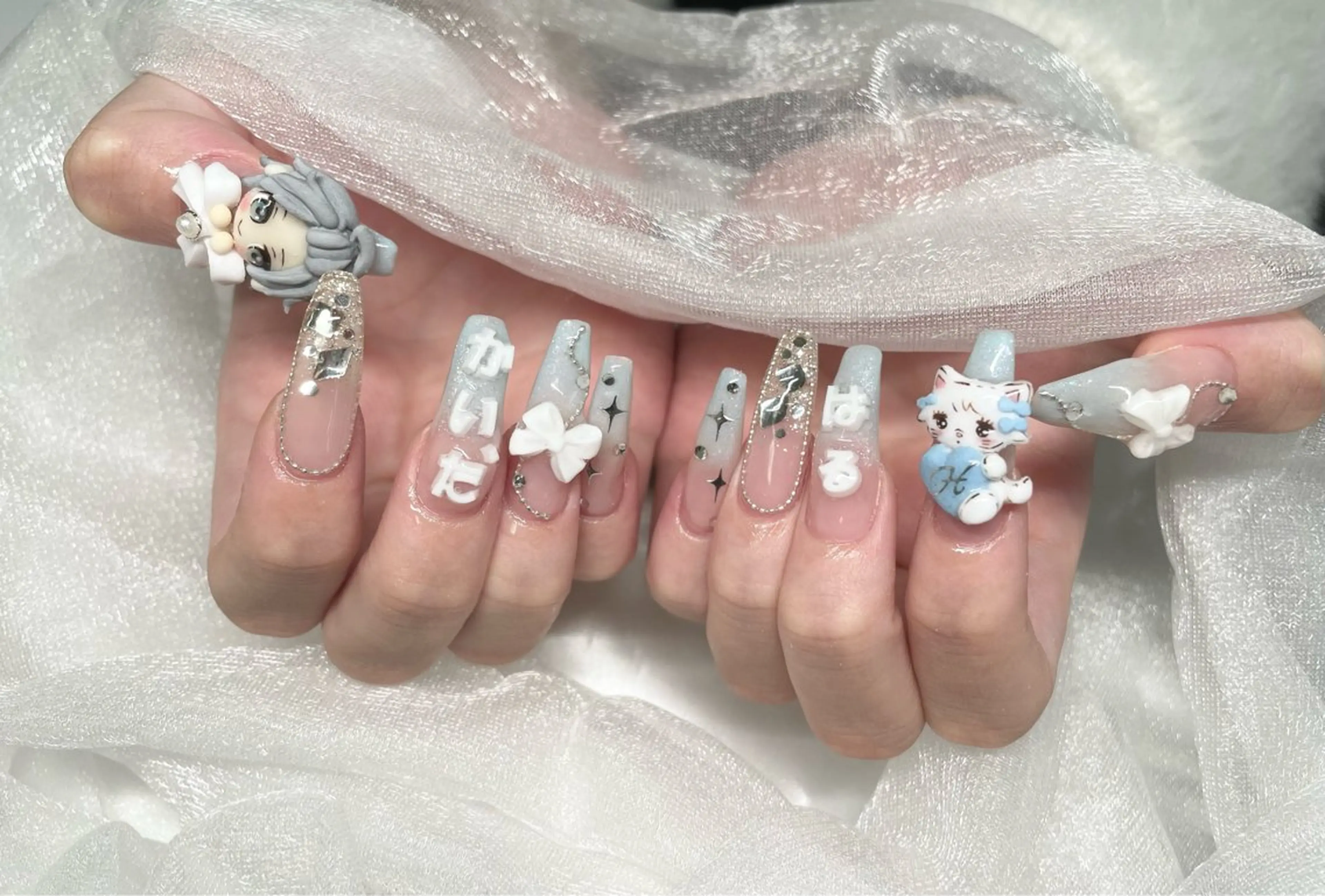 ネイル ハンドネイル Roi〈ロワ〉 Minakoのネイルデザイン