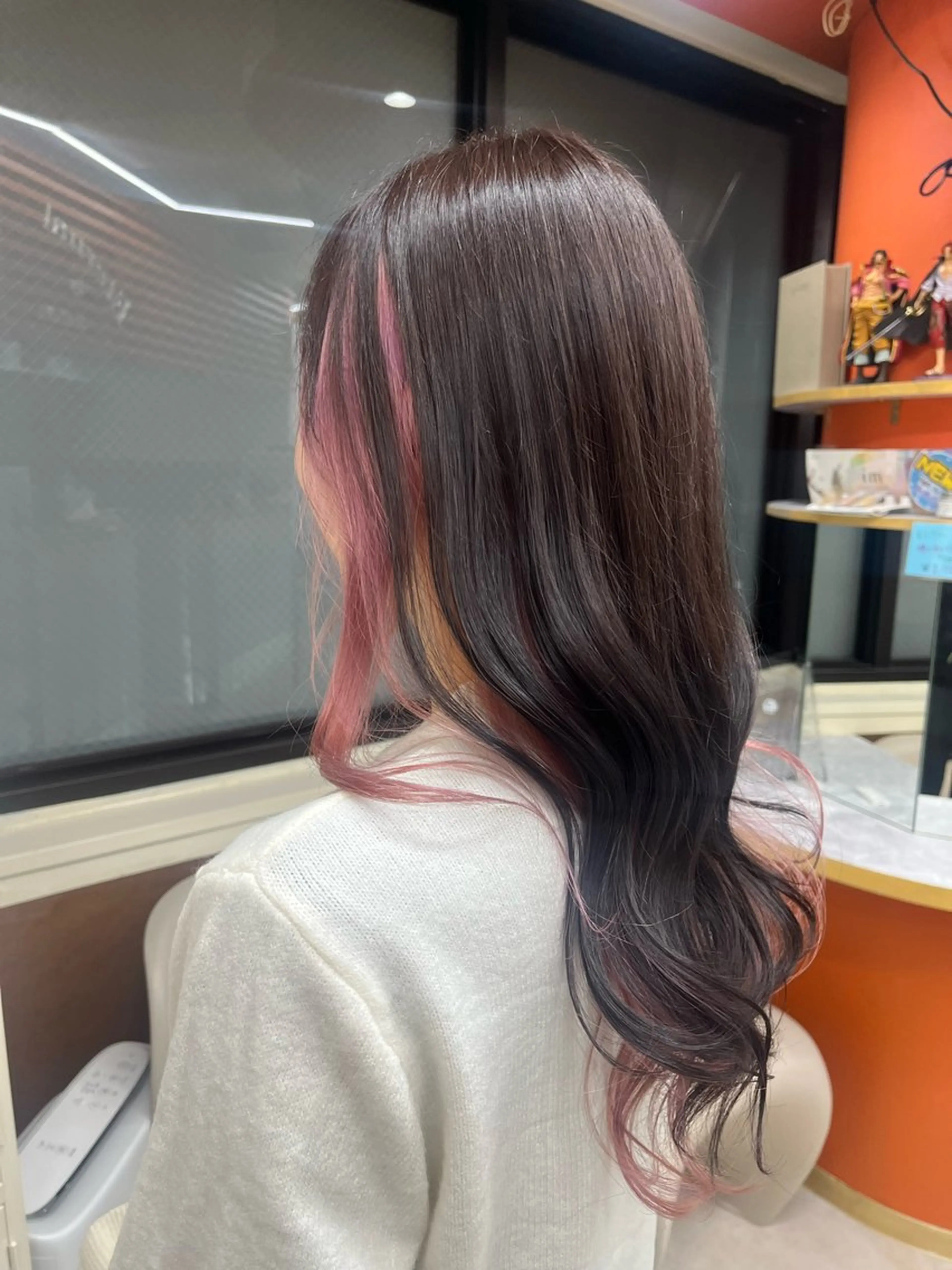 カラー 八馬 那由多のヘアスタイル