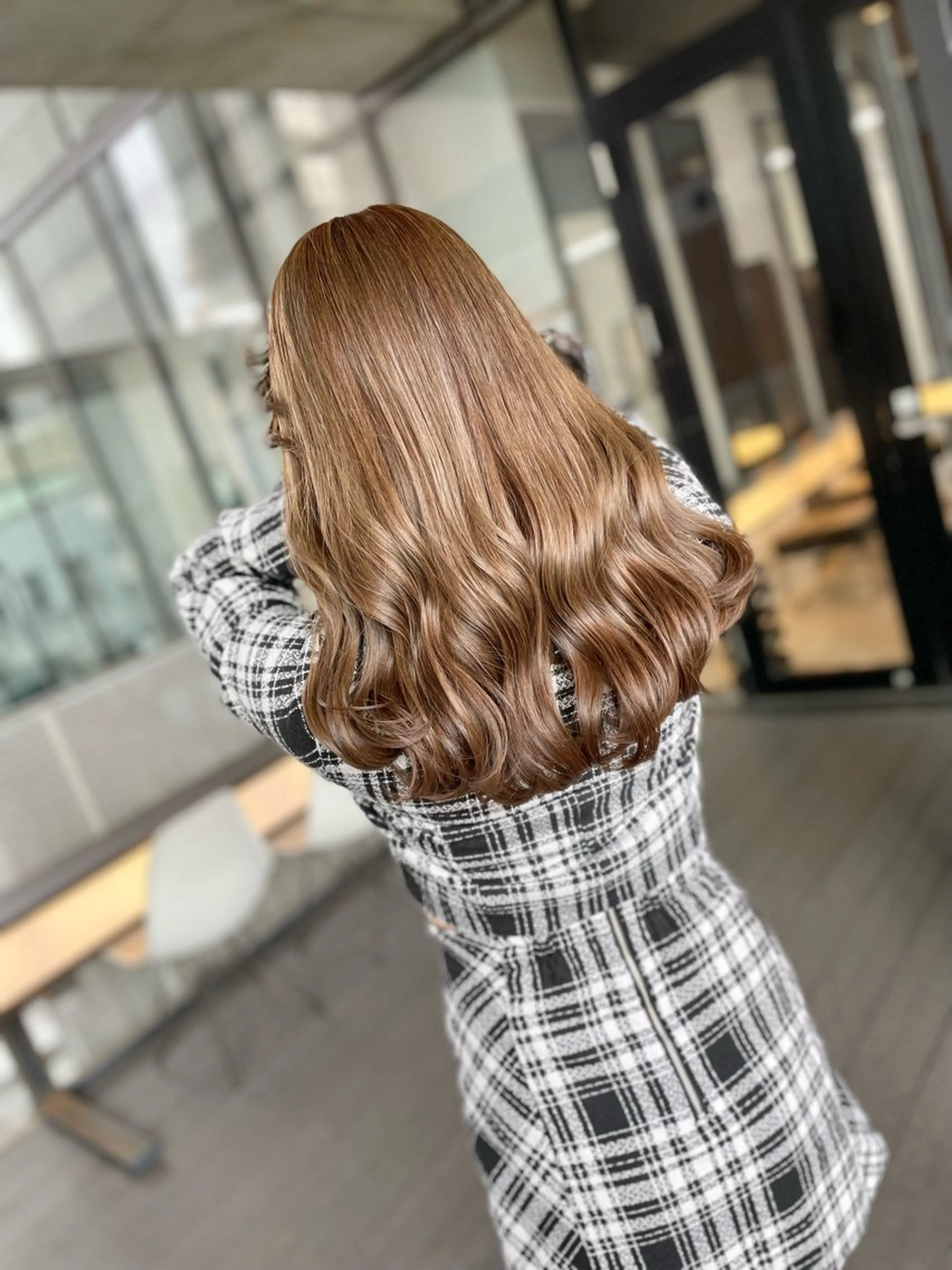 🌈ブリーチなしのハイ透明感カラーアプリエ＆髪質改善トリートメント＋骨格矯正カット🌈の写真