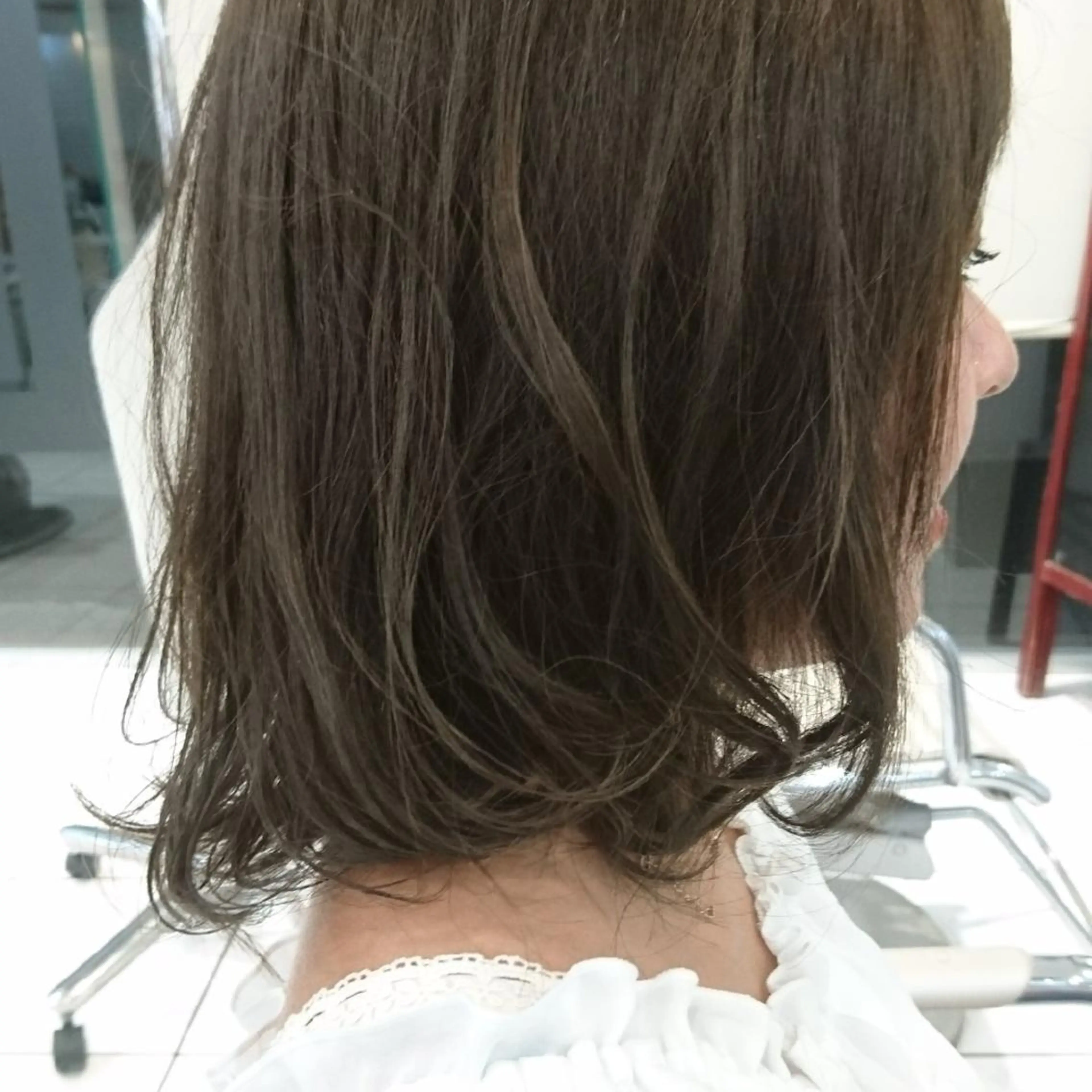 ミディアム カラー グレージュ 仲村 友孝のヘアスタイル