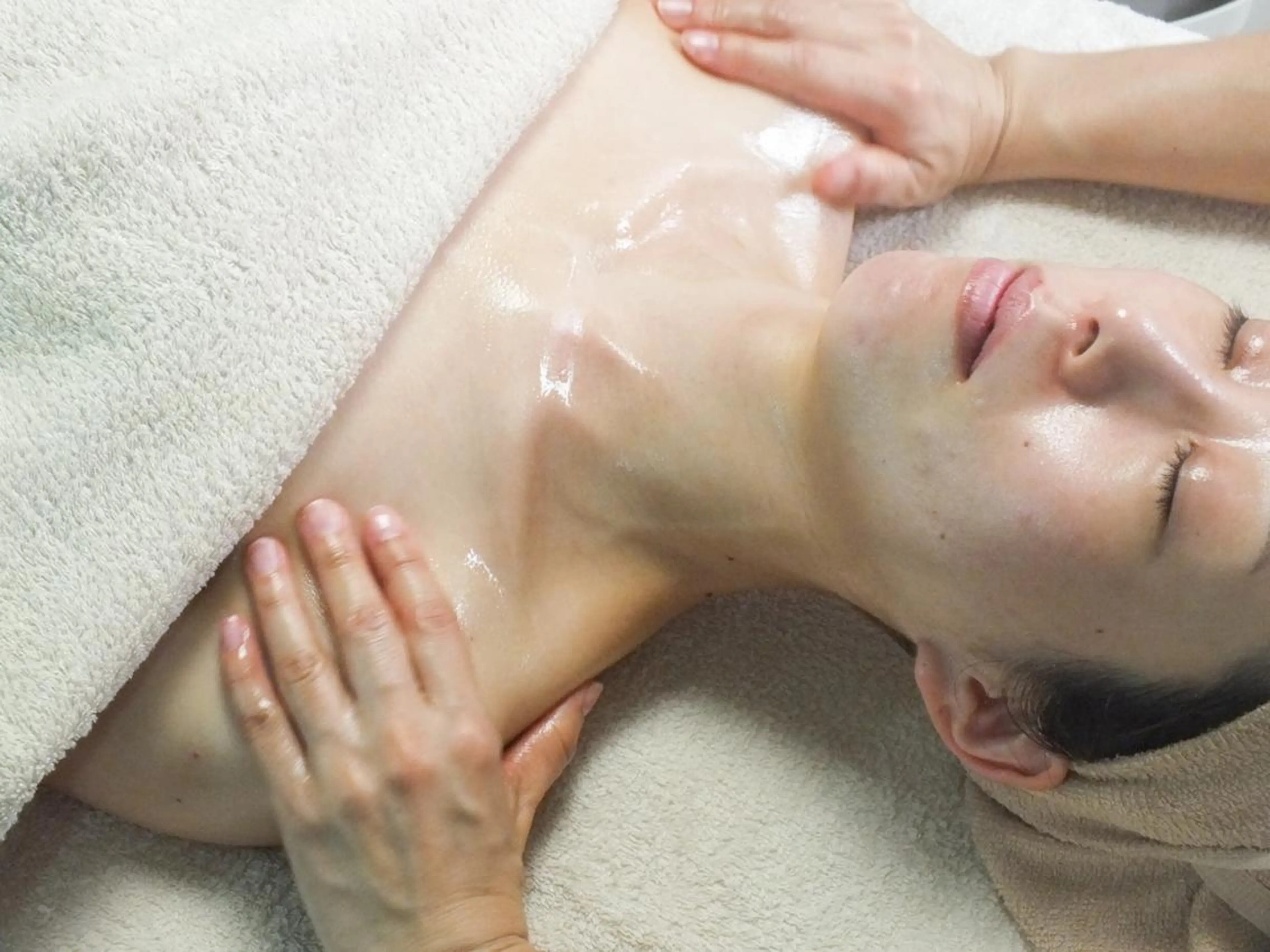 【全員】【アロマトリートメント】上半身コース 40分の写真