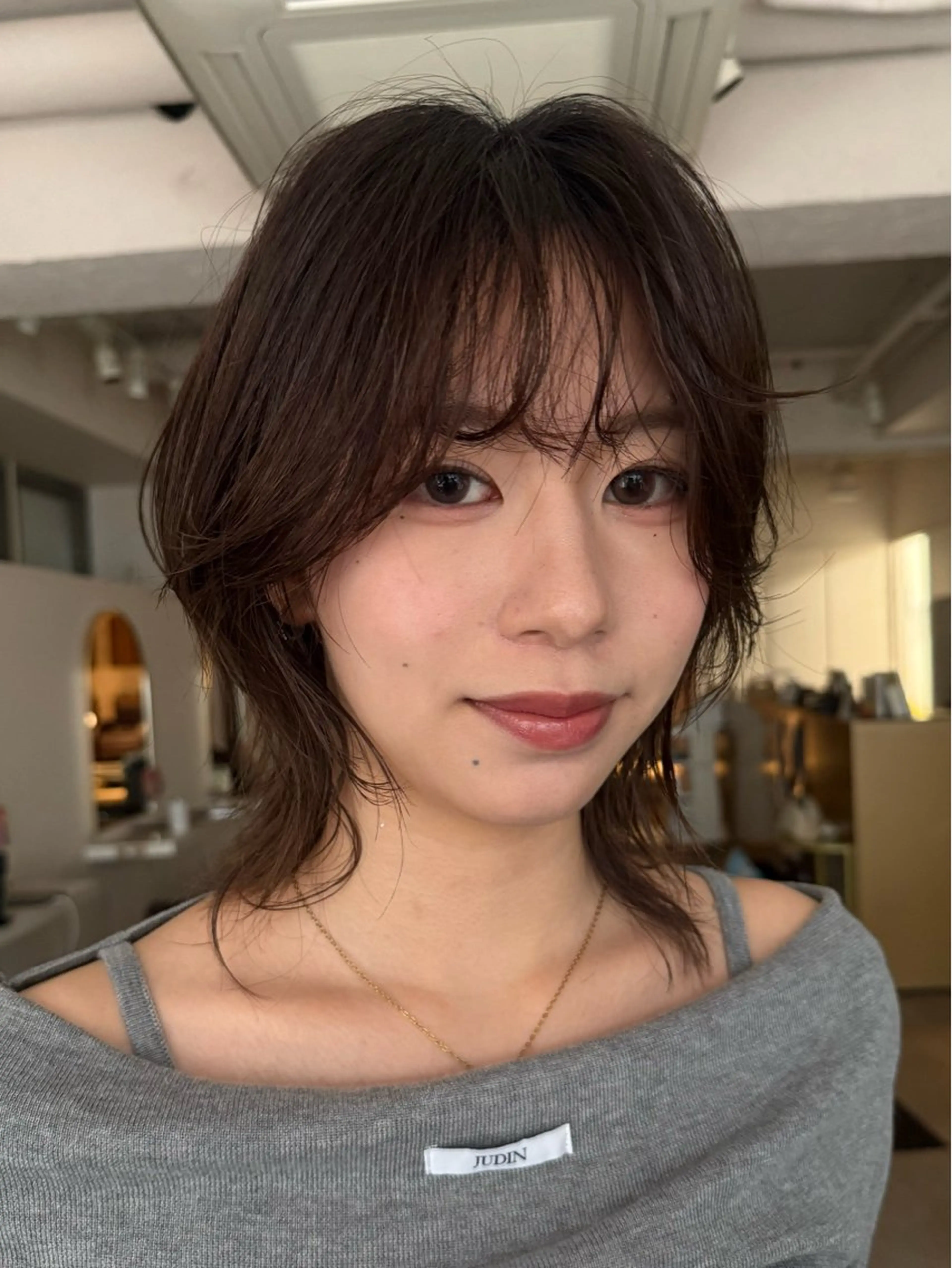 ミディアム ハッシュカット カット ハッシュカット🎀 レイヤーダブルカラーのヘアスタイル