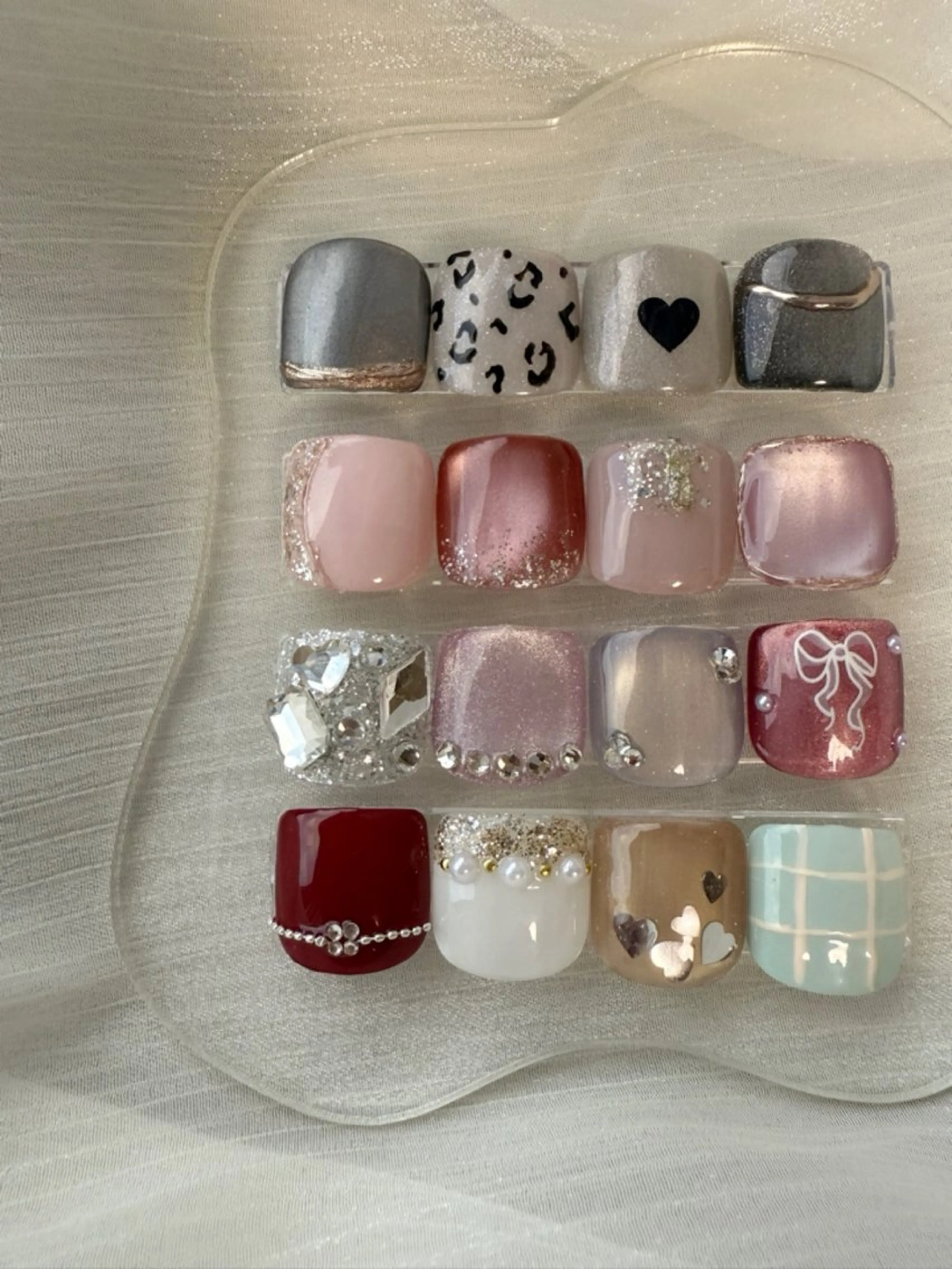 フット親指定額デザイン/オフありの写真