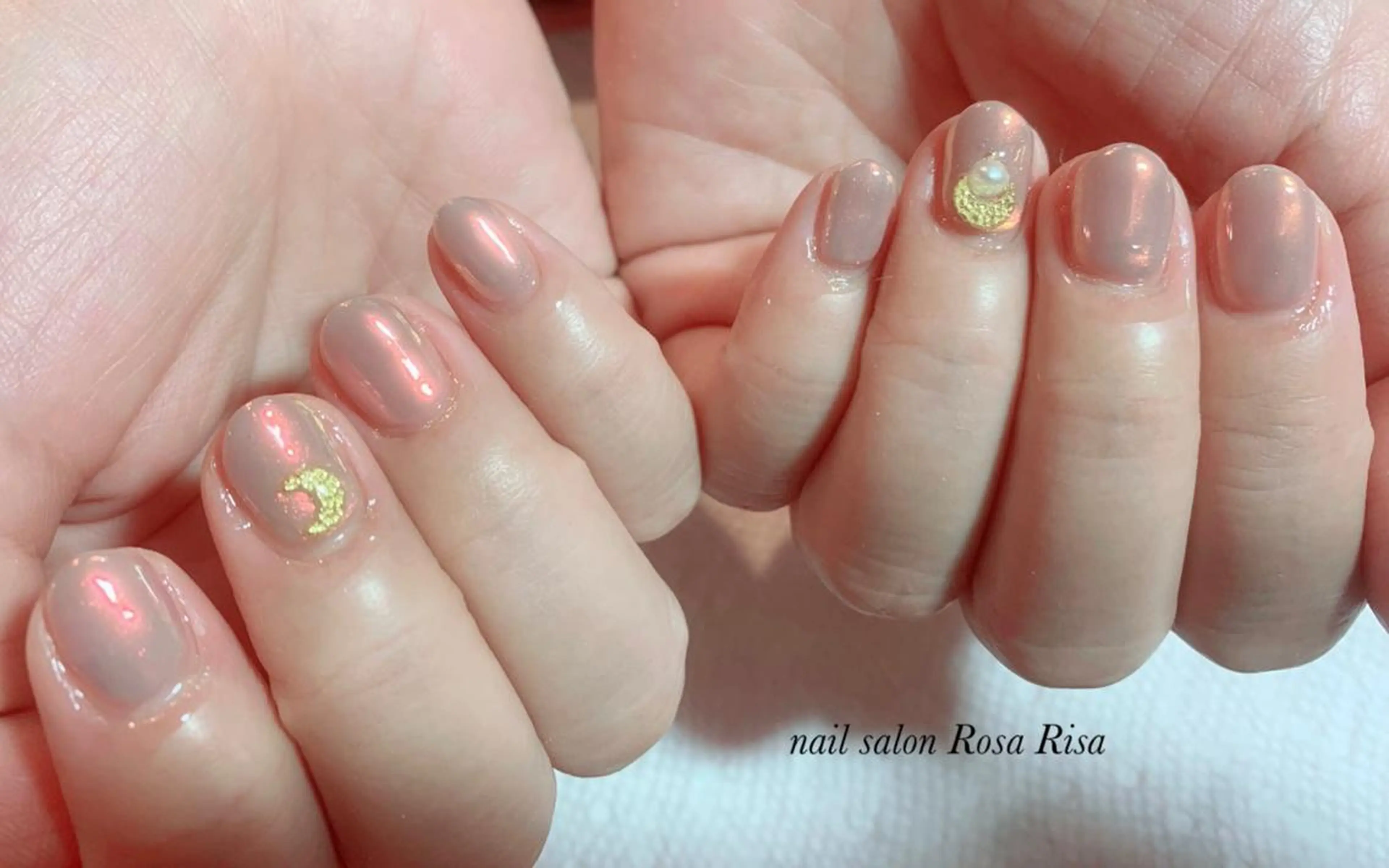 ショート ネイル ネイルスタジオ シェイクユアハンズのネイルデザイン