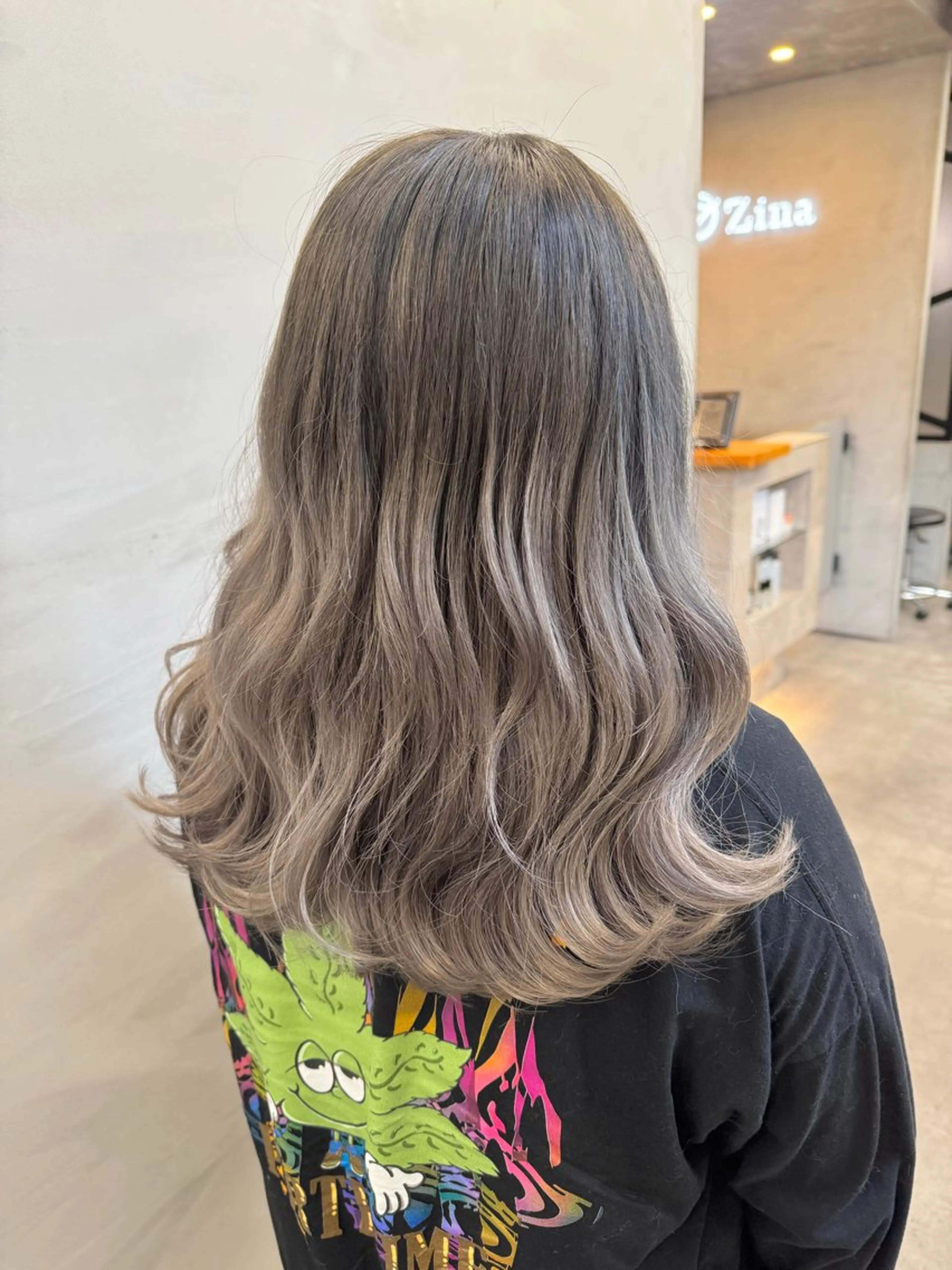 セミロング カラー 髪質改善&艶カラー Zina💋池袋のヘアスタイル