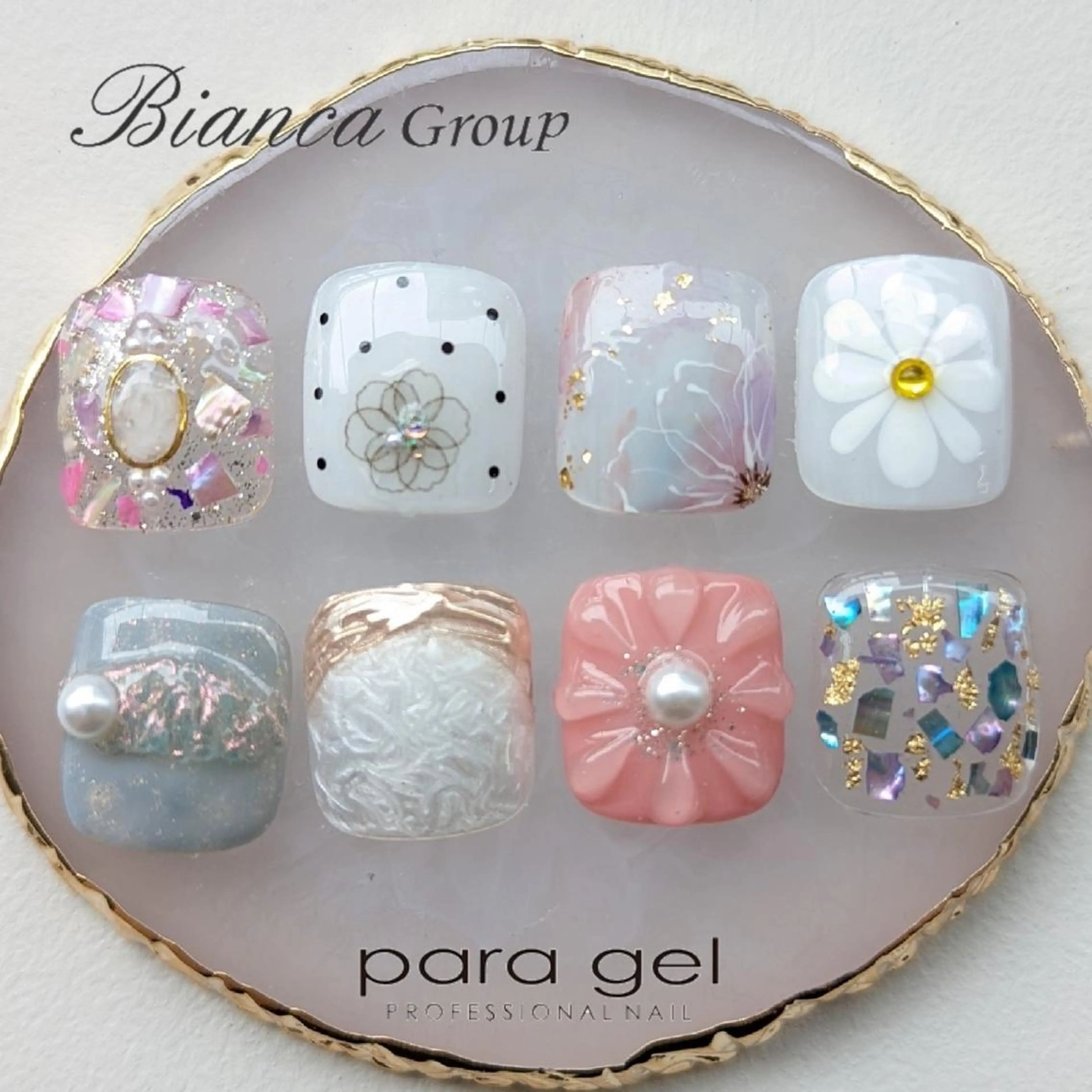 ネイル BIANCA Ouchidaのネイルデザイン