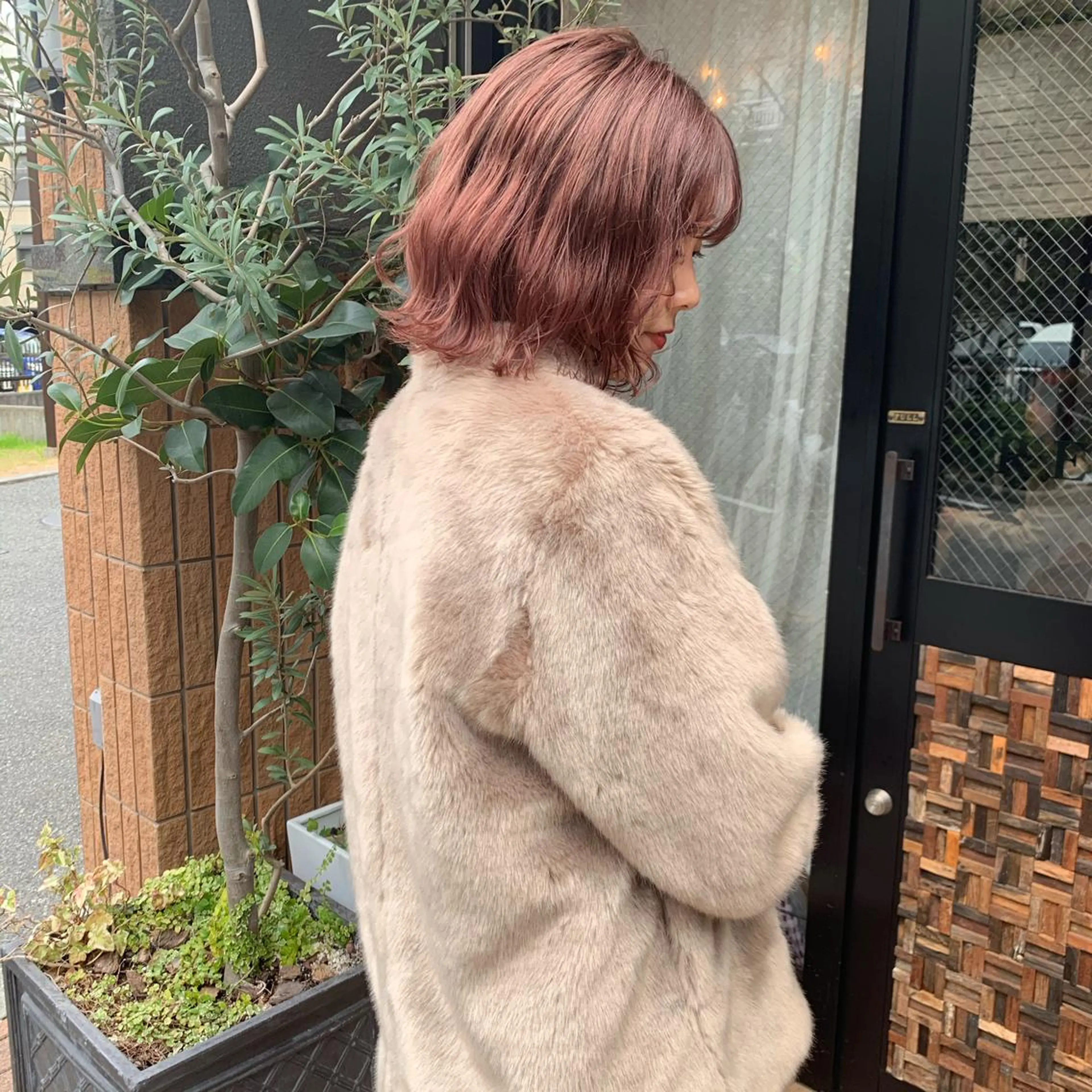 ミディアム カラー ベージュカラー ピンクカラー ピンクベージュ ボブ ヘアカラー トリートメント レイヤー/顔周り /AKARIのヘアスタイル