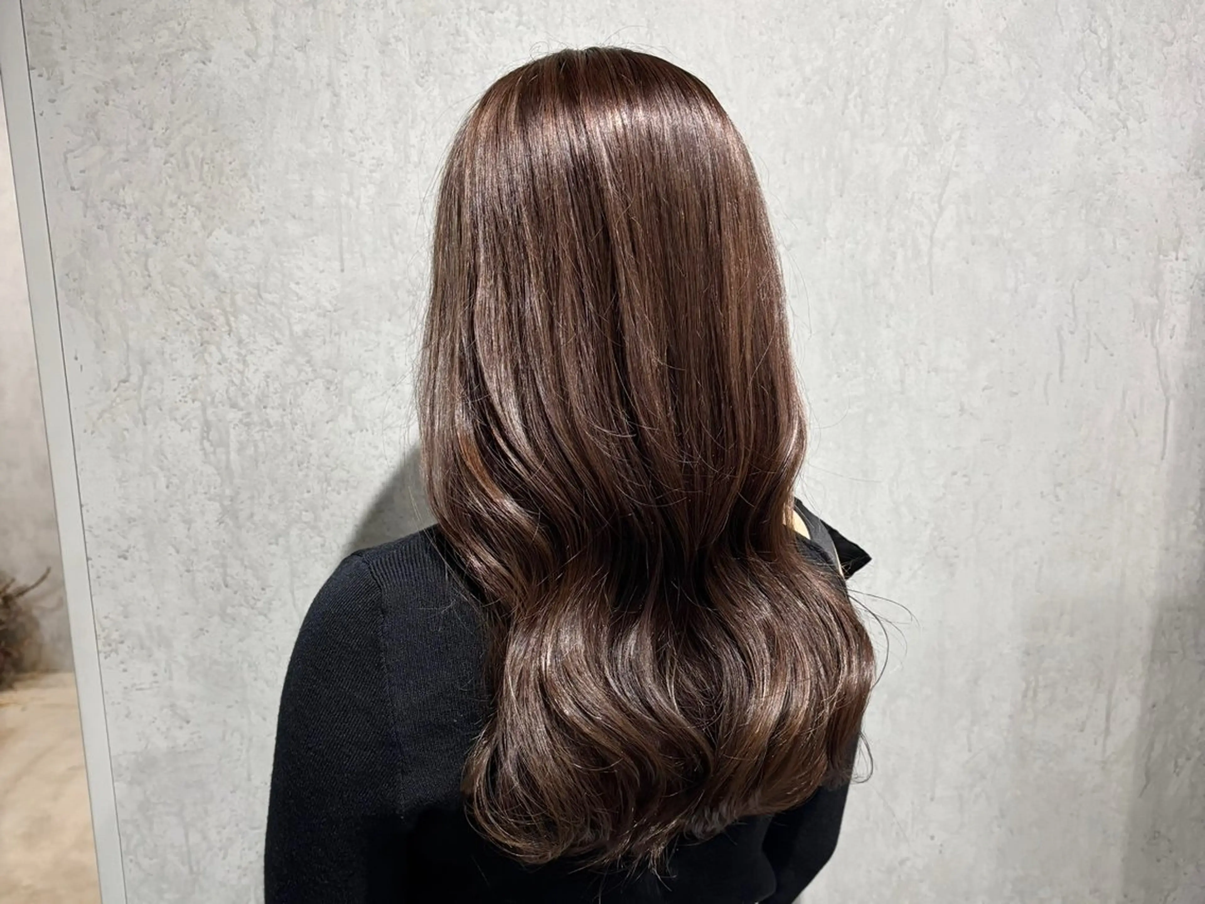 ミディアム カット ヘアカラー 緑川 佳薫のヘアスタイル