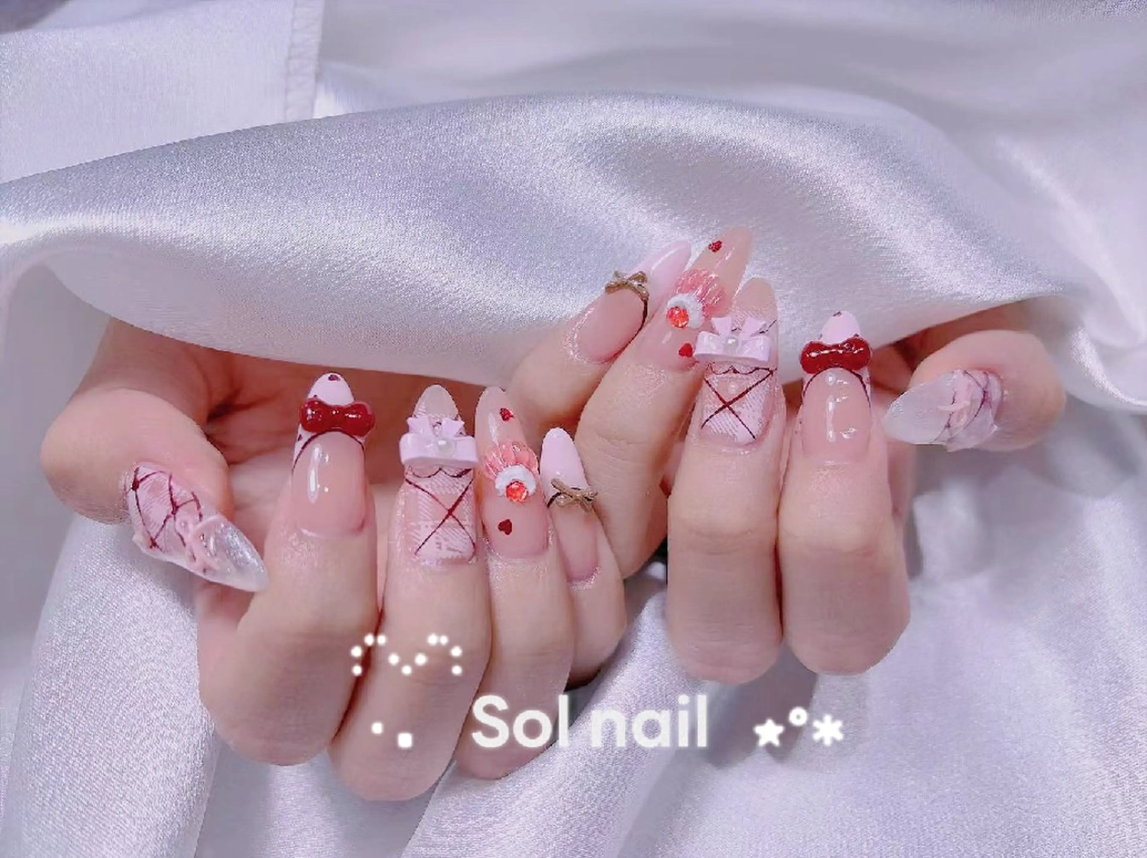 ネイル ハンドネイル ハンドケア パラジェル＆フィルイン取り扱いサロンSol Nail所属・Sol Nail ミネのネイルデザイン