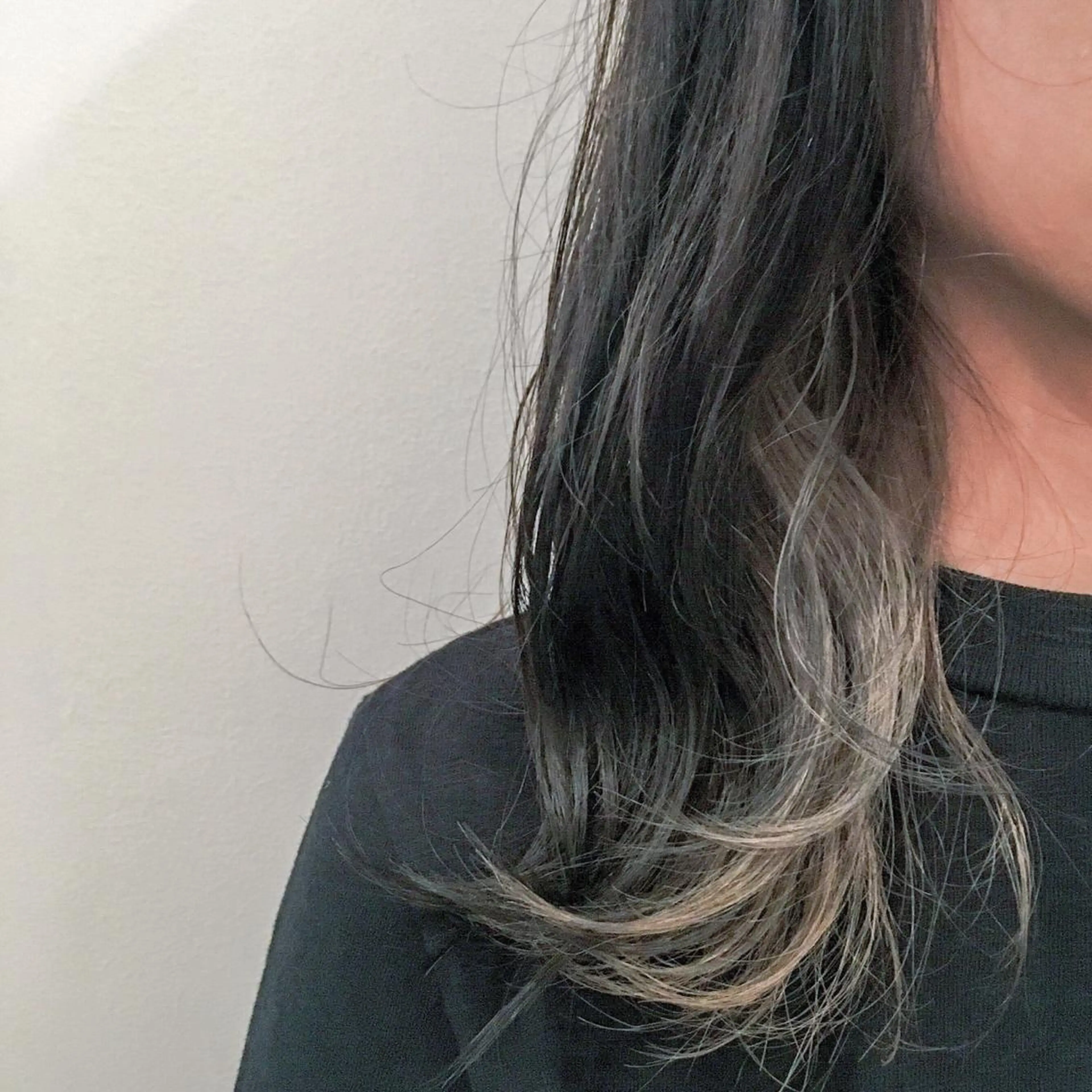 ロング カラー RINA🧤 デザインとボブのヘアスタイル