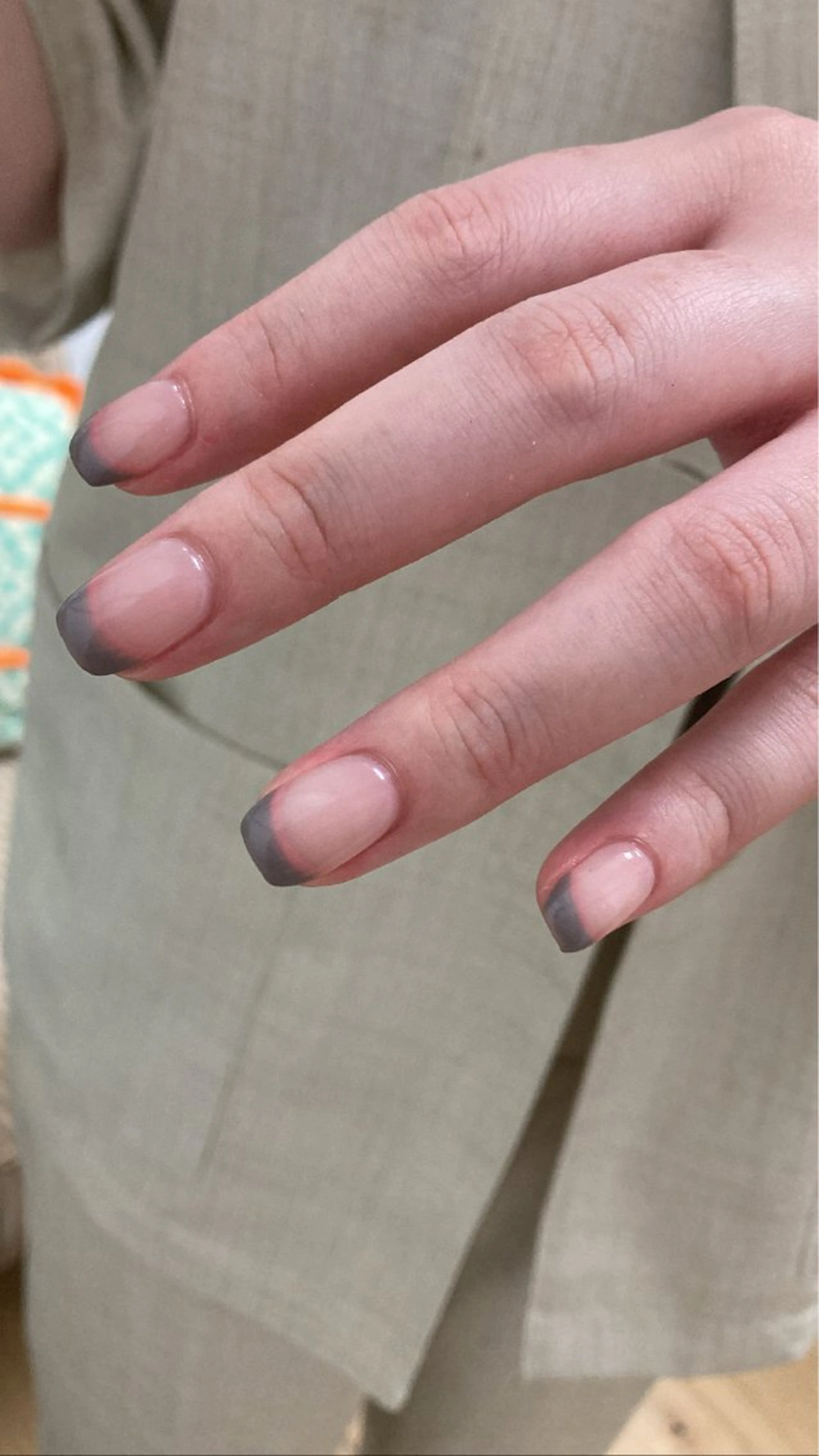 ネイル nailsalon　hue所属・小山 羽奈のネイルデザイン