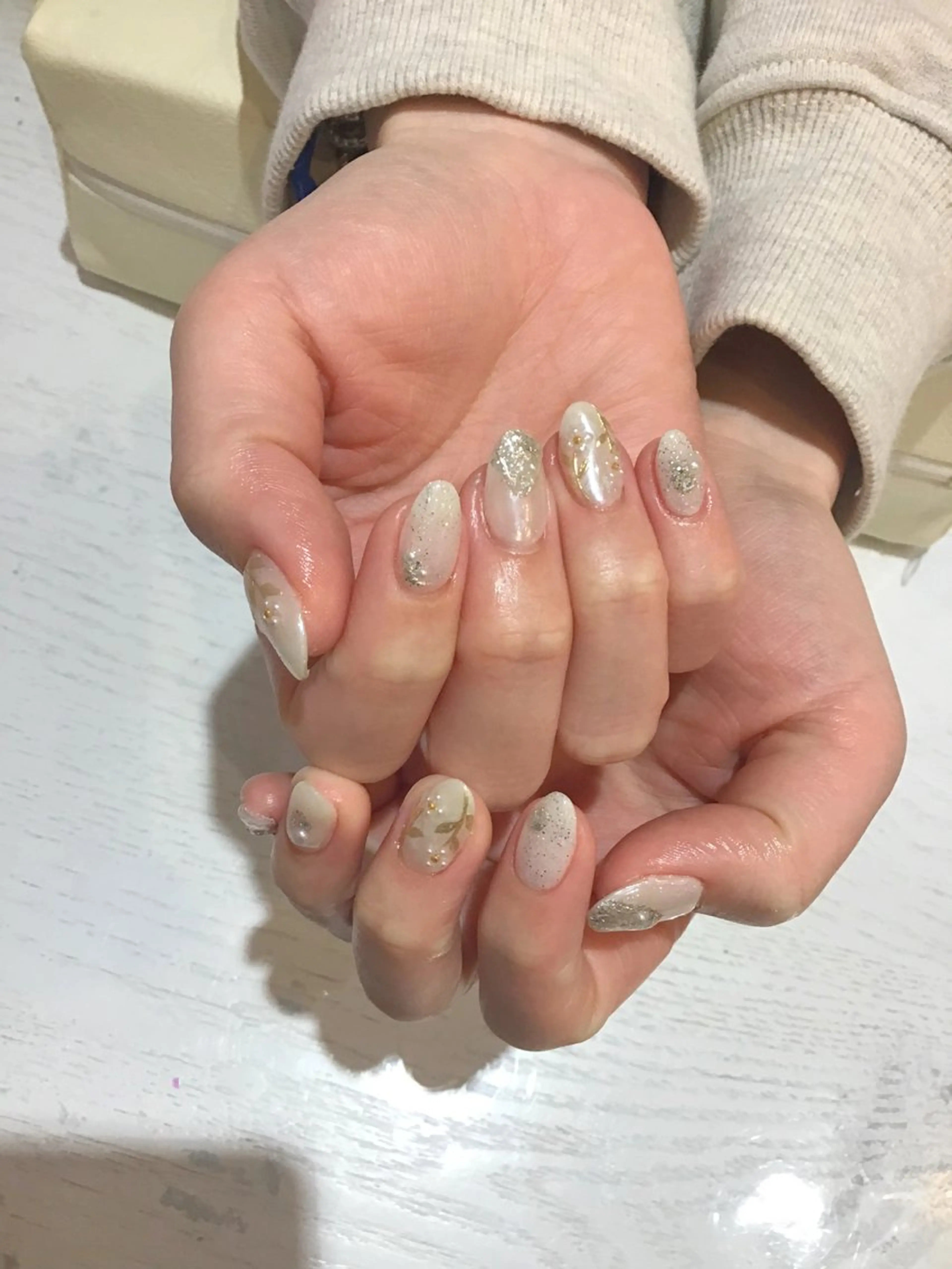 ネイル 持ち込み Nest 岩崎のネイルデザイン