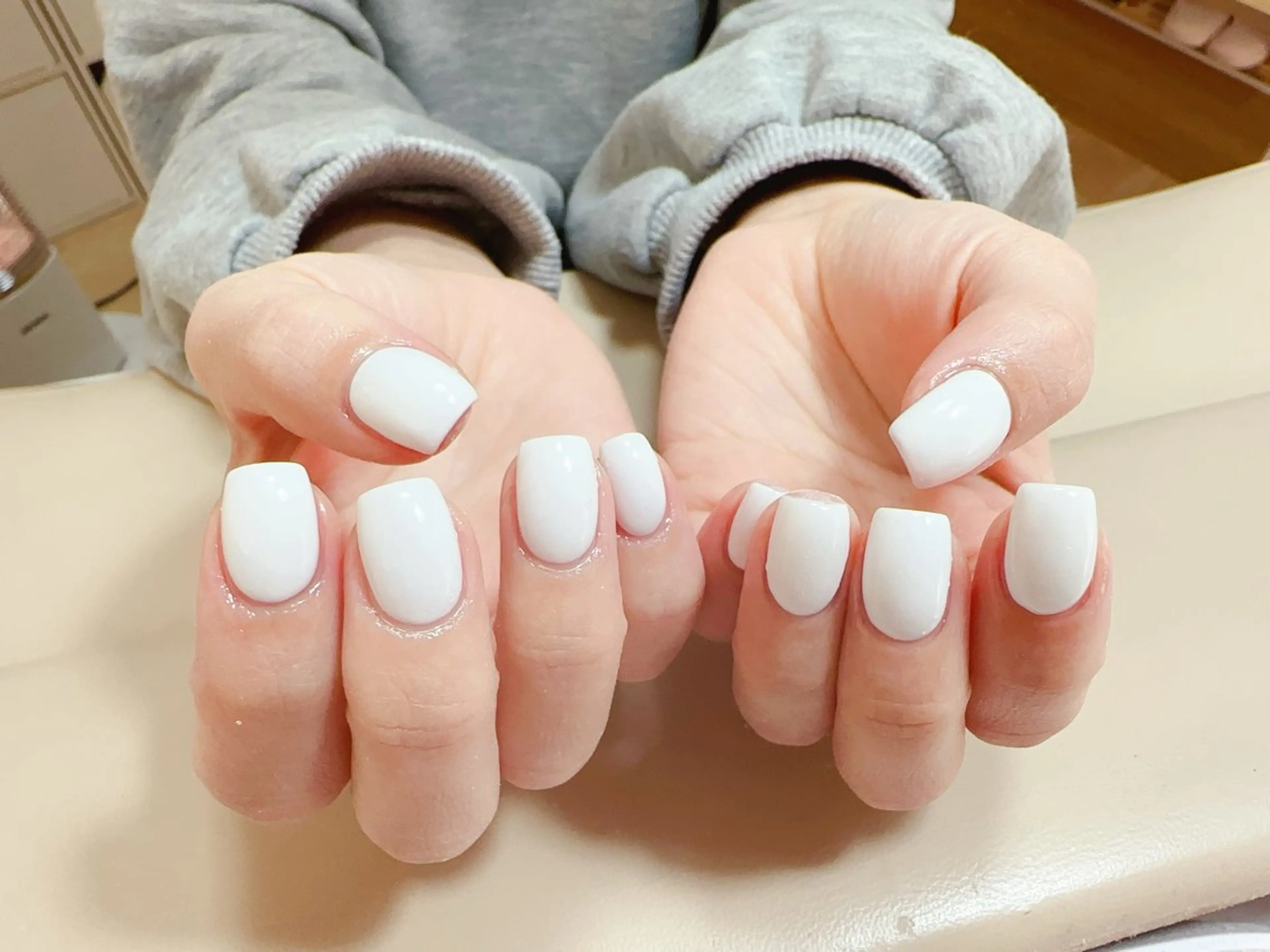 ネイル ハンドネイル NAIL CIRCLESのネイルデザイン