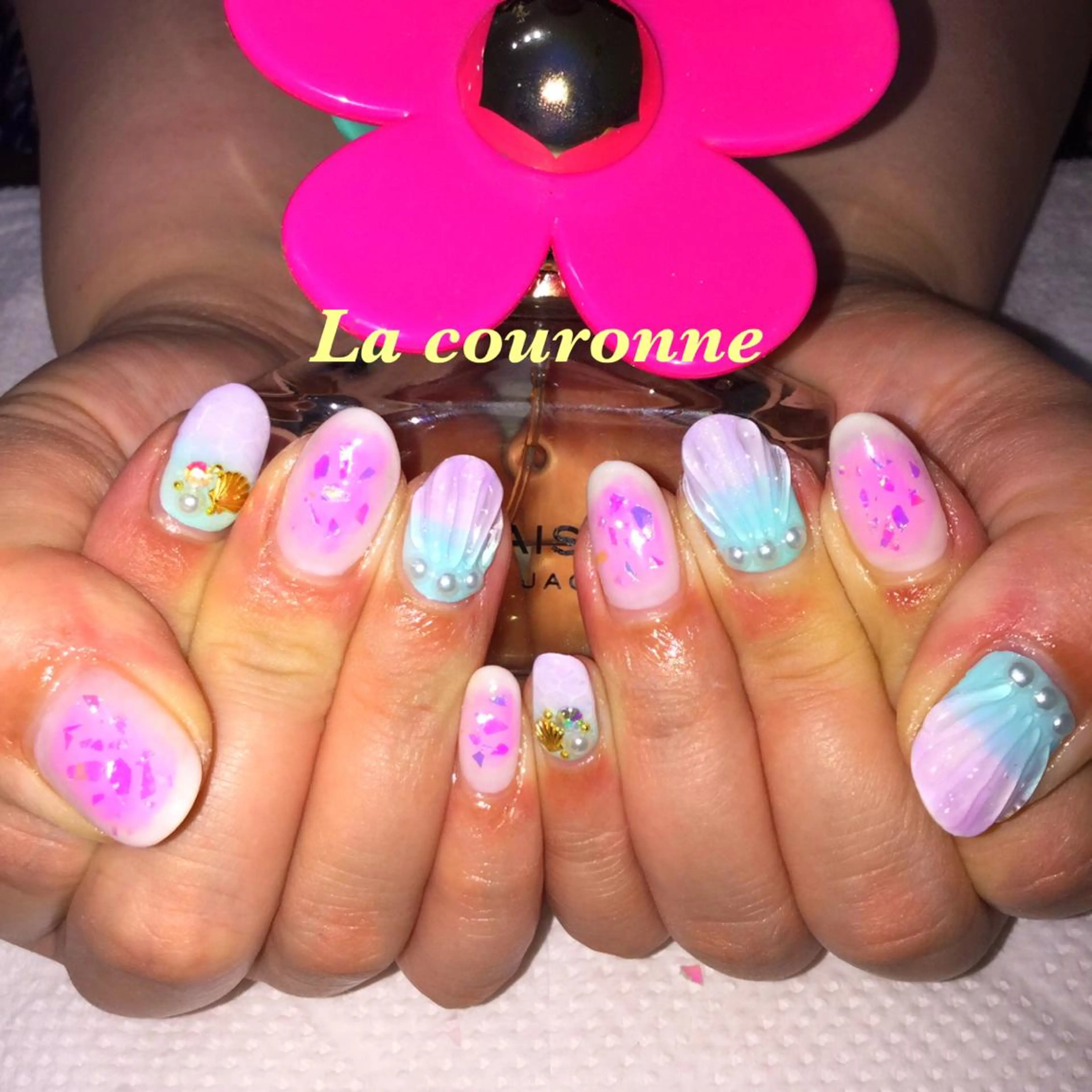 ネイル ハンドネイル Lacouronne NATSUMIのネイルデザイン