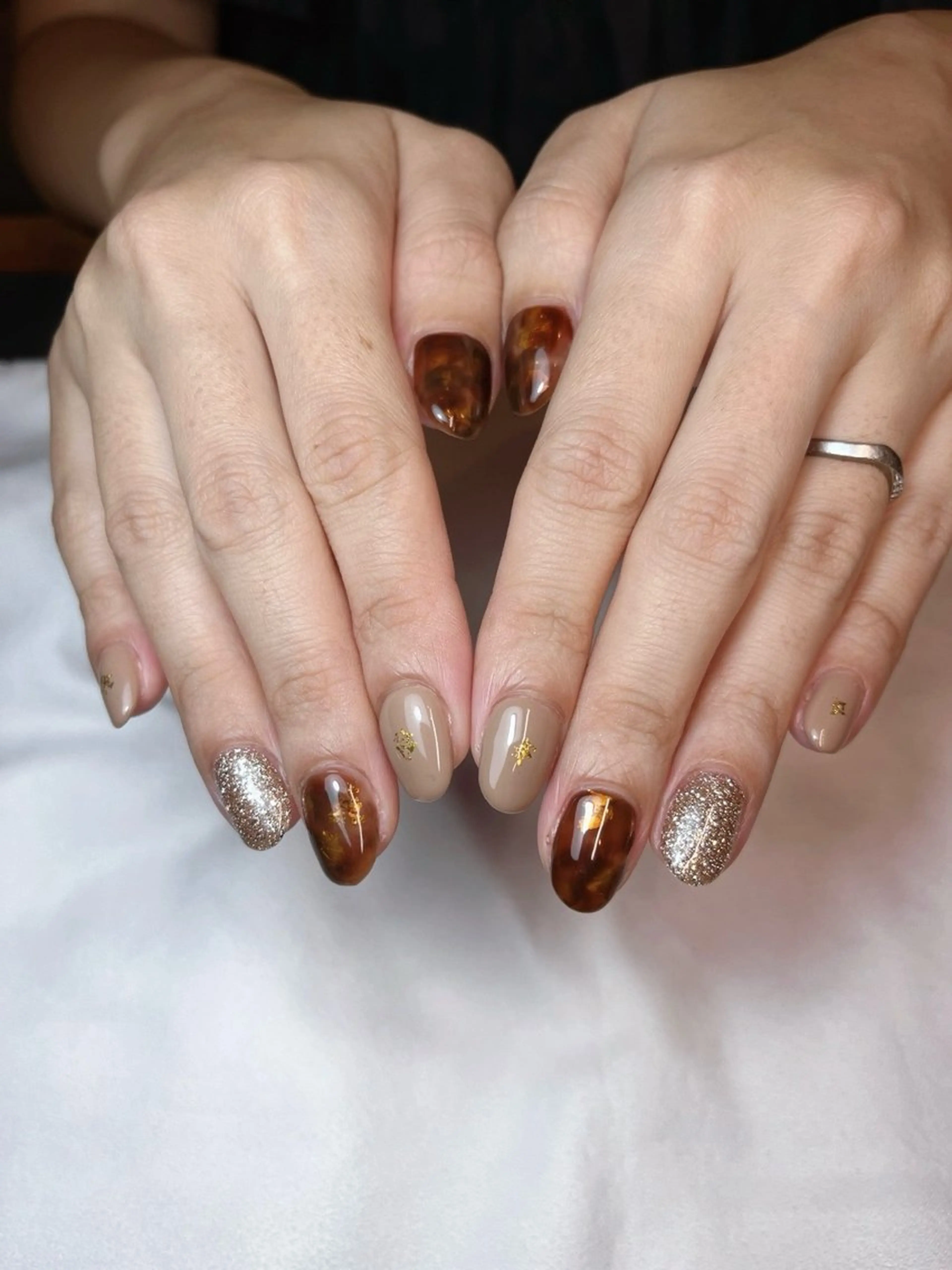 ネイル べっ甲ネイル ブラウン nail salon toki.のネイルデザイン