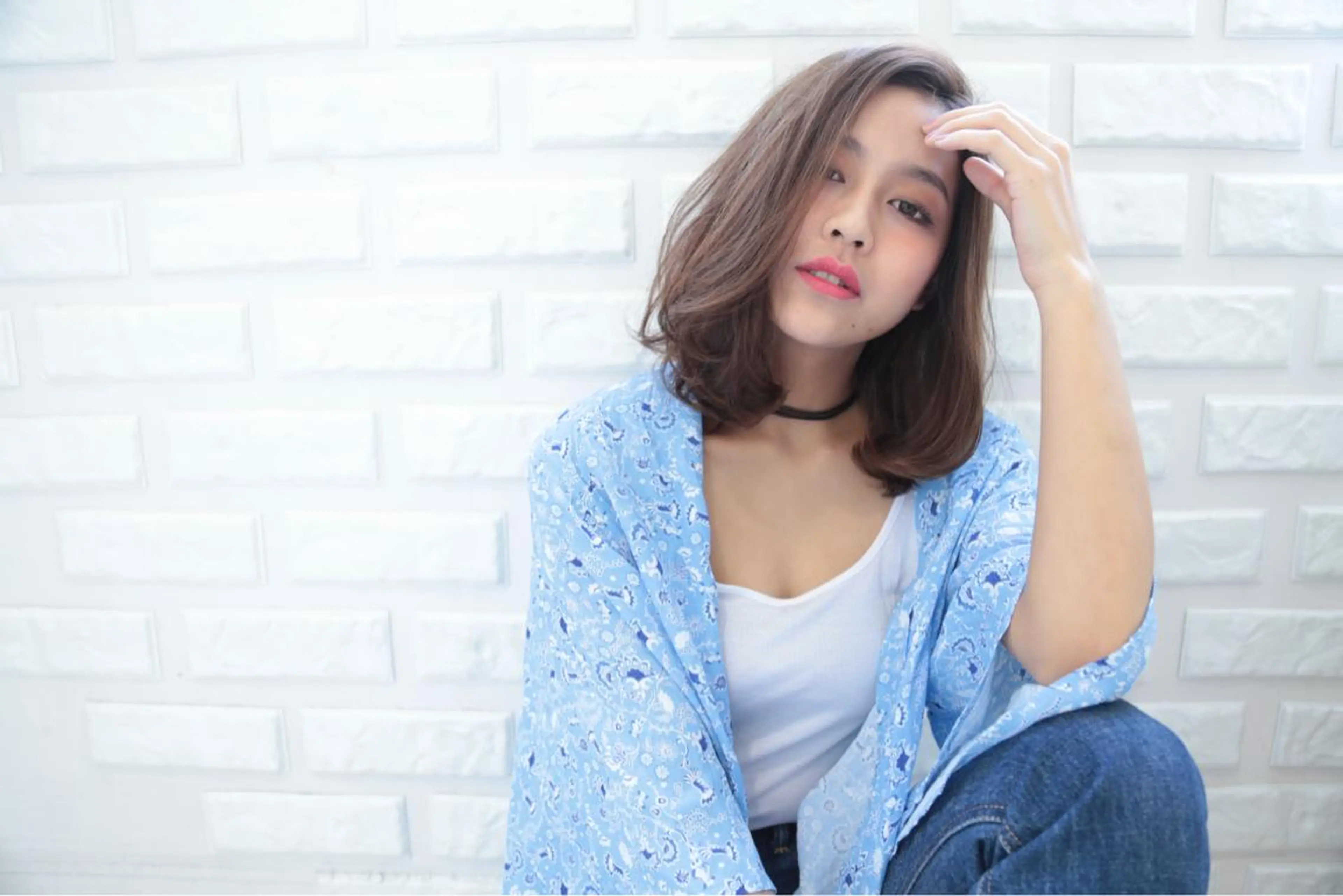 ミディアム カラー 小顔カット コテ巻き風パーマ SHONOのヘアスタイル