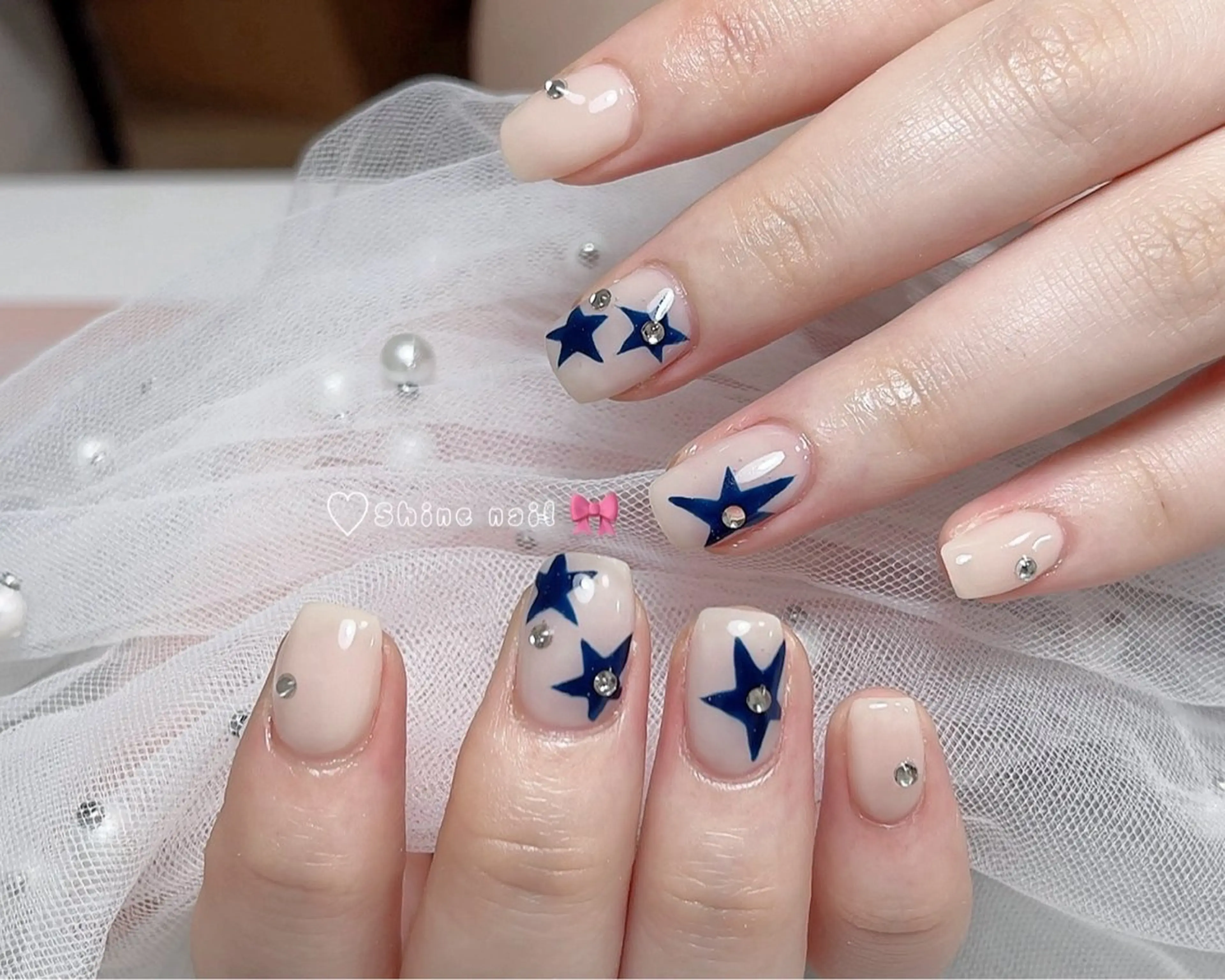 ネイル 〜Shine Nail〜【サイナネイル】パラジェル／ 長さだし／持ち込み／ワンホン／フィルイン所属・shine 🎀 長さだし&デザインのネイルデザイン