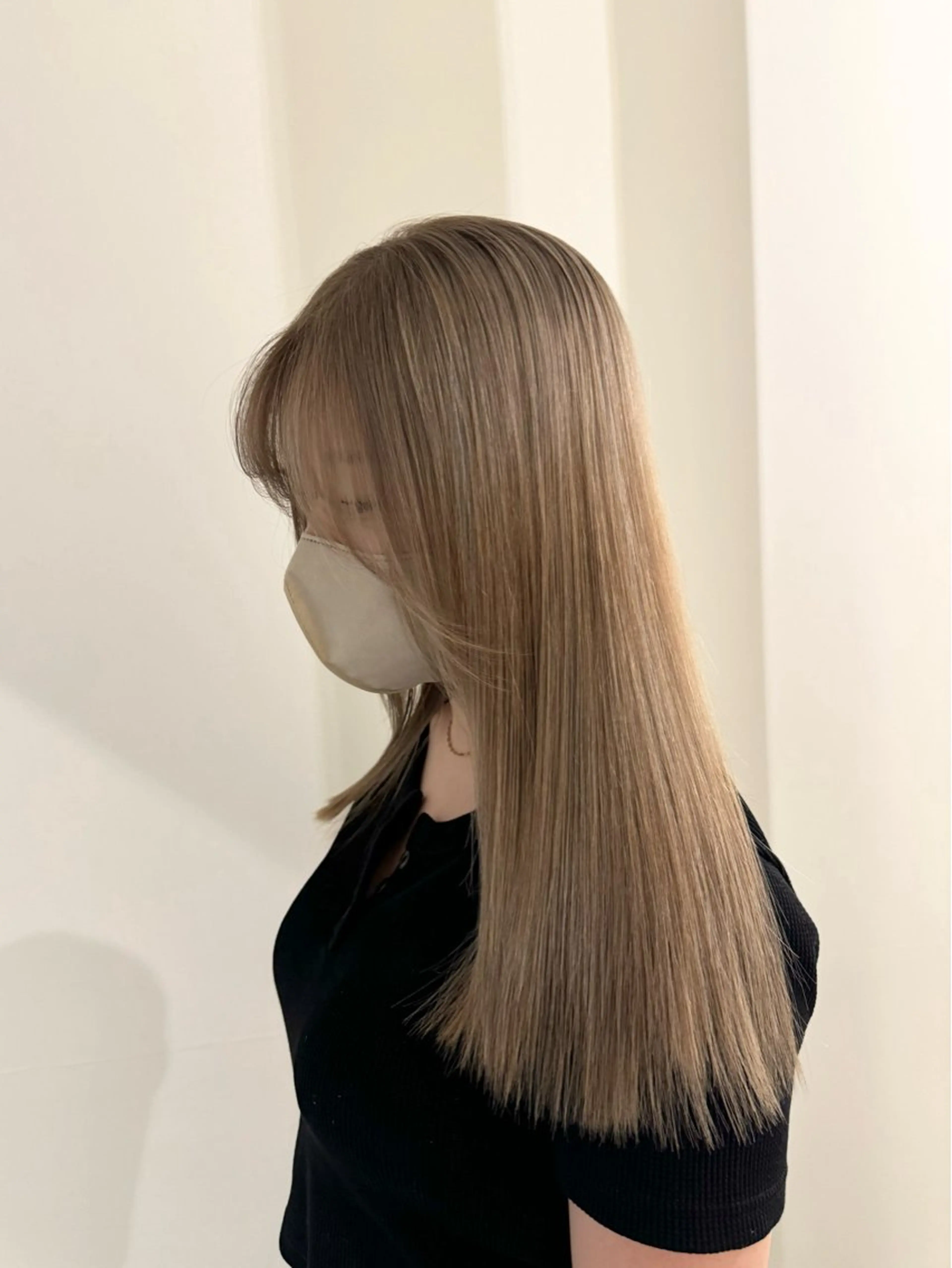 ロング カラー 内沼 恵留菜のヘアスタイル