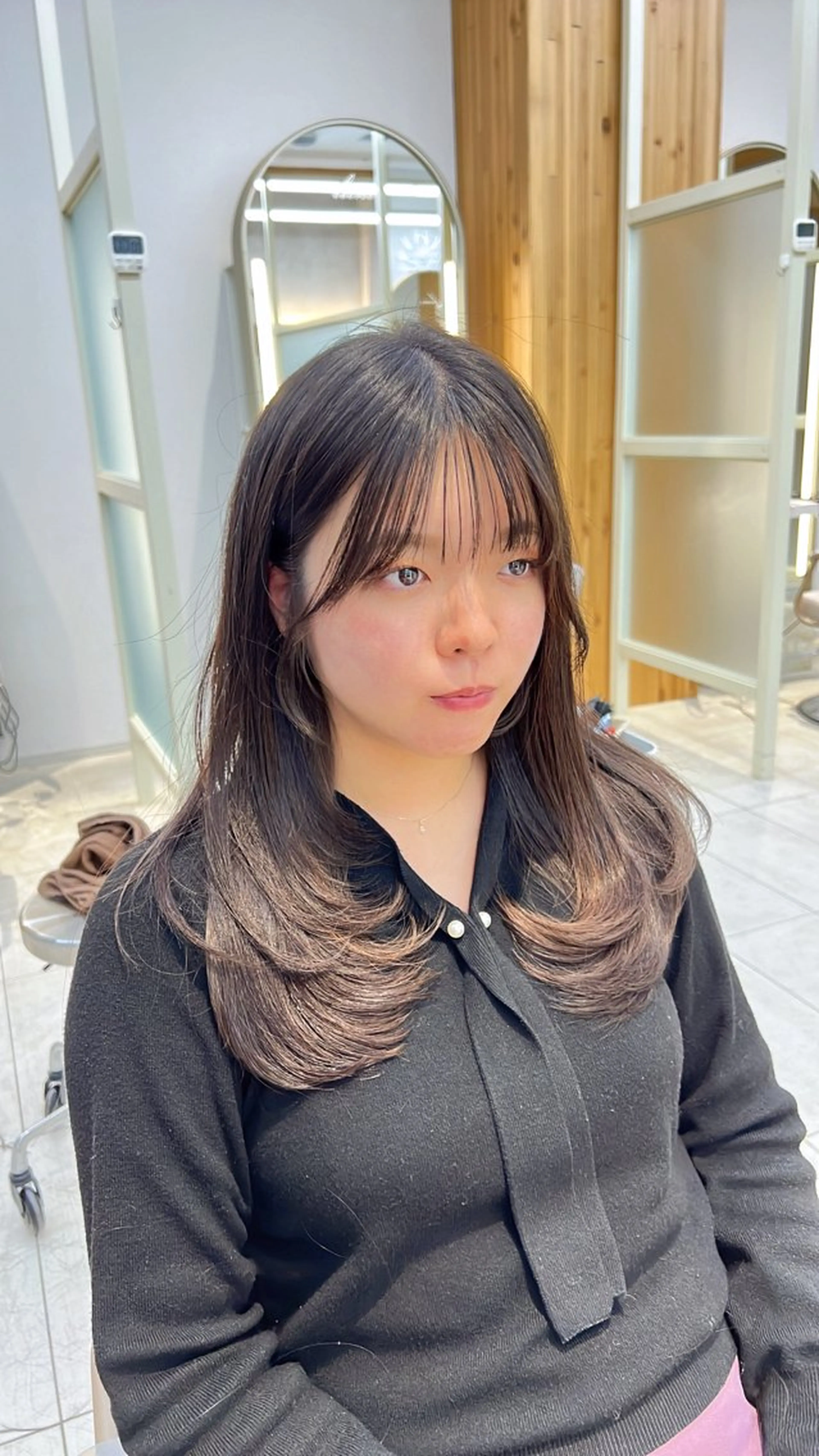 ロング カット ヘアカラー トリートメント レイヤーカット/ 顔まわり/アオイのヘアスタイル